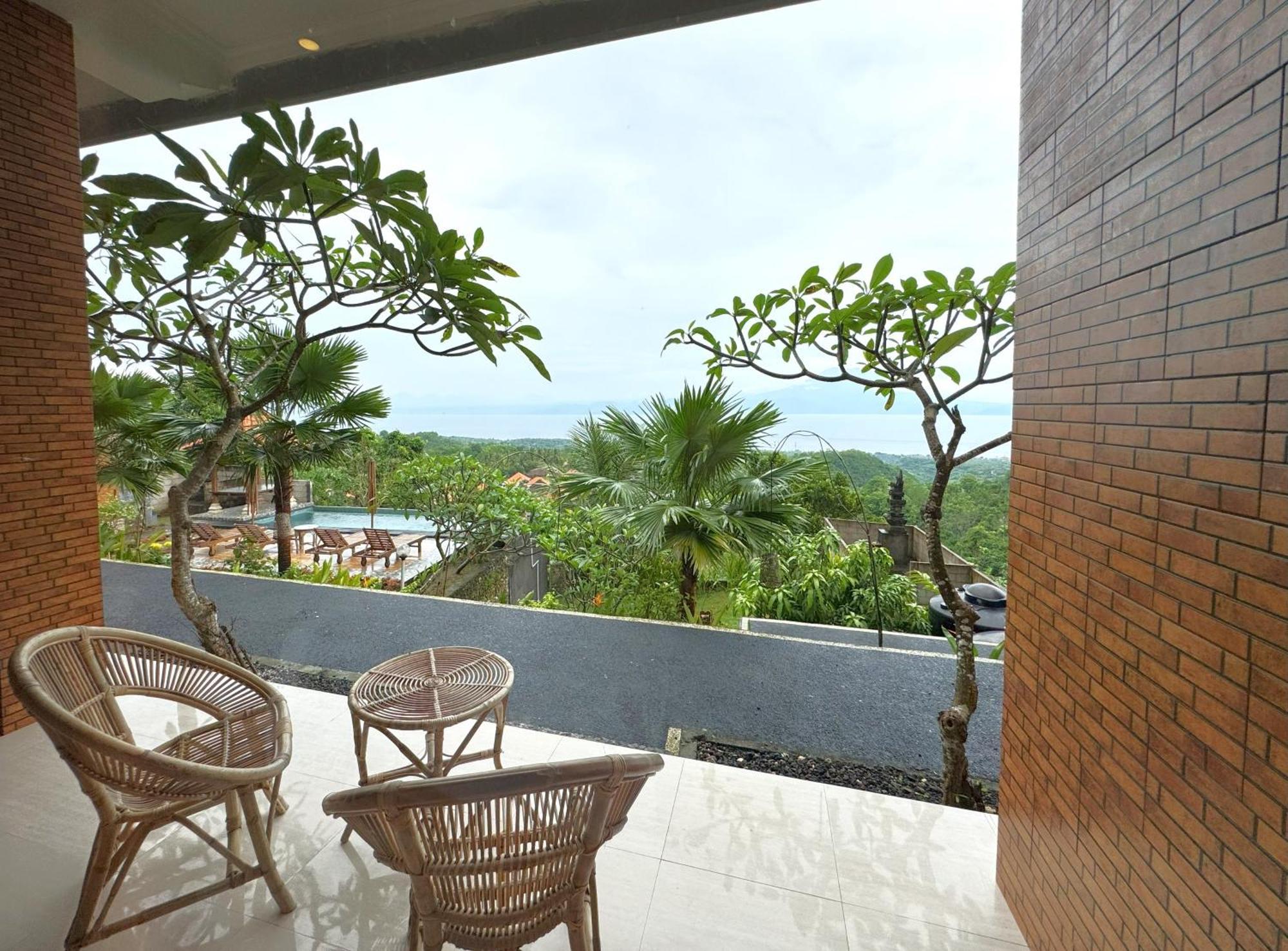 Mere Sea View Penida Hotel