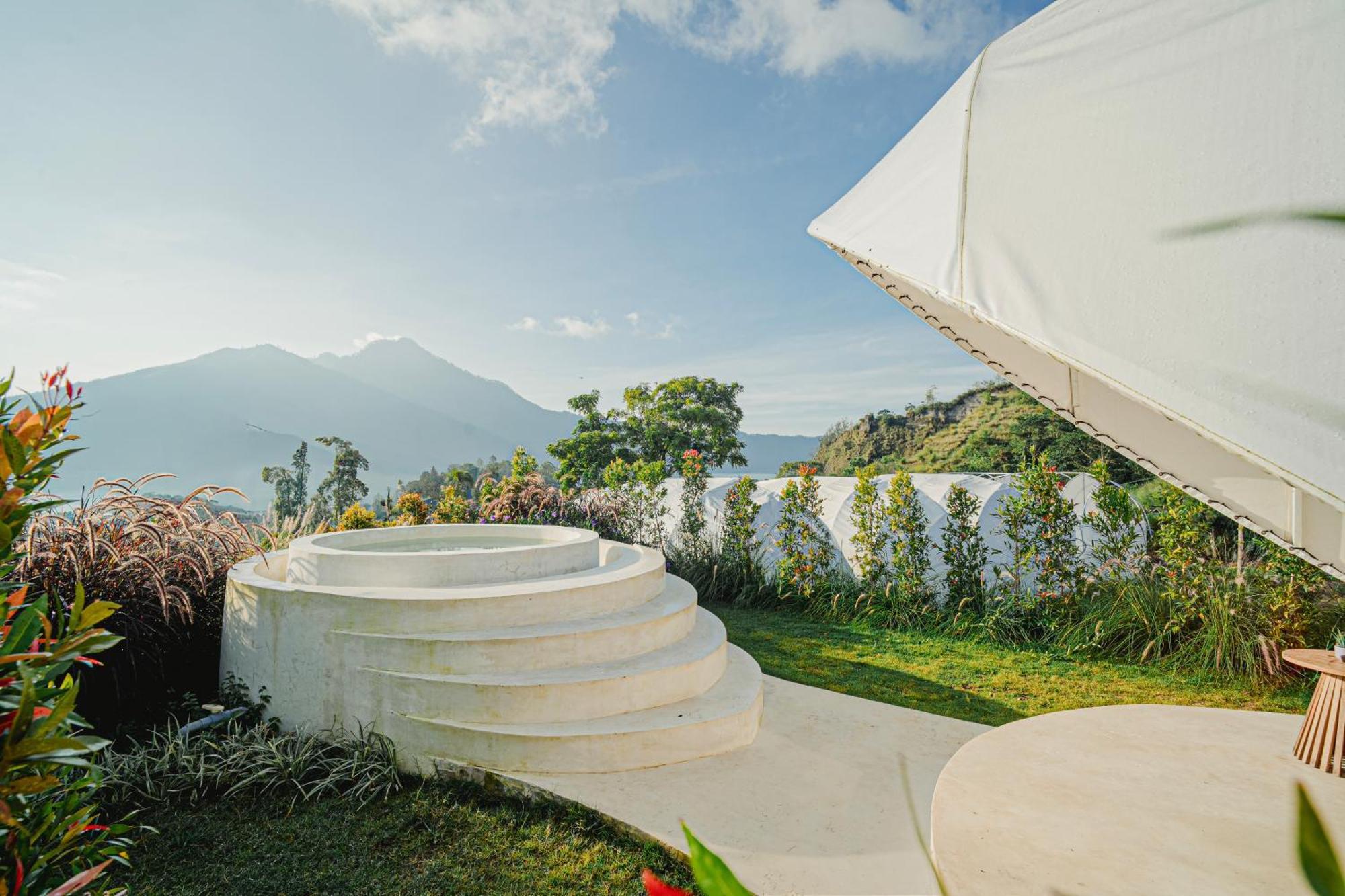 Onion Hill Glamping Managed By Manara Luxury tent Kintamani (Bali)