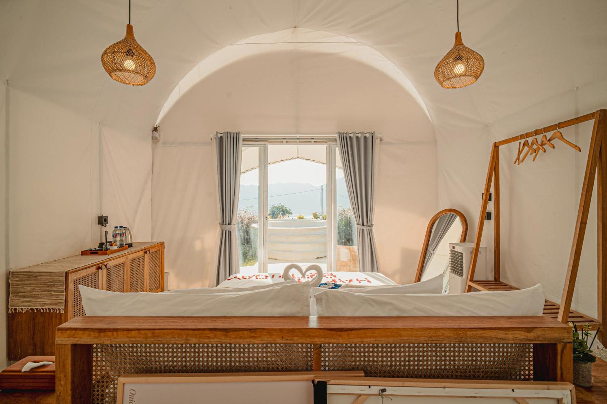 Luxury tent Onion Hill Glamping Managed By Manara
