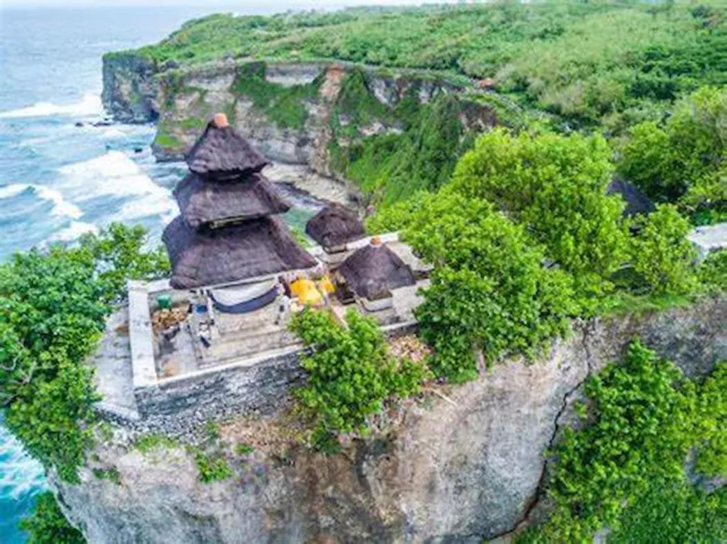 Holiday home Promo! Private Vacation Villa, 2 Pools,4 Bedrooms,4 Bathrooms, Bali