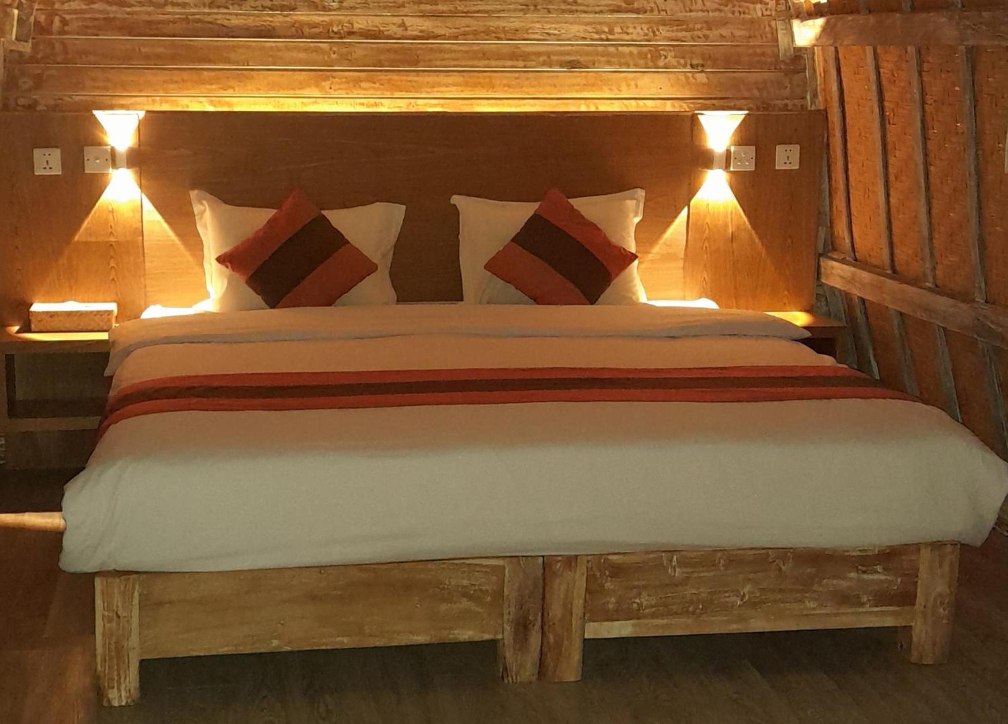 Promo! Private Vacation Villa, 2 Pools,4 Bedrooms,4 Bathrooms, Bali