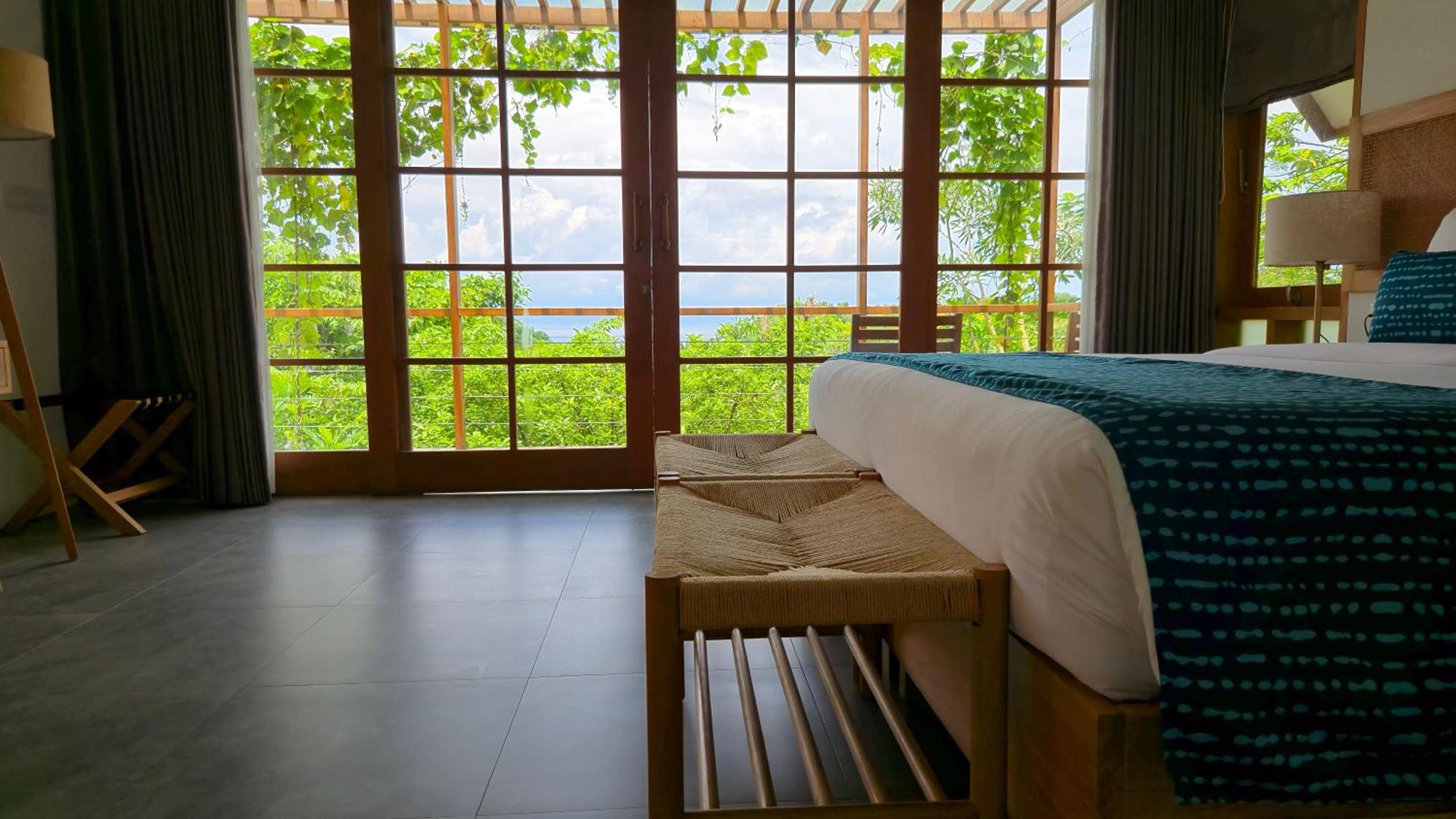 Deep Roots Dive & Yoga Resor 4*
