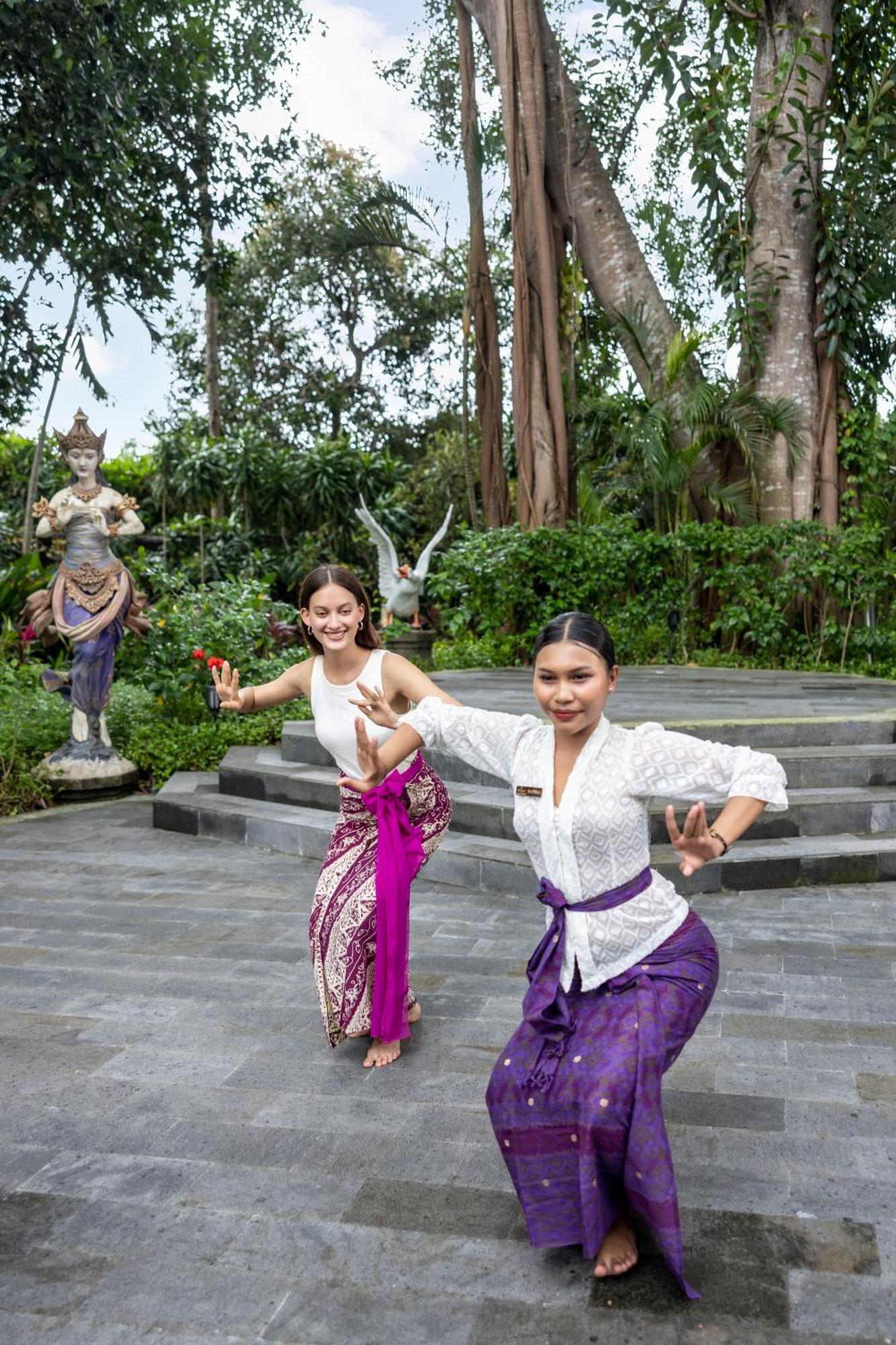 Swan Paradise A Pramana Experience Resort 4*
