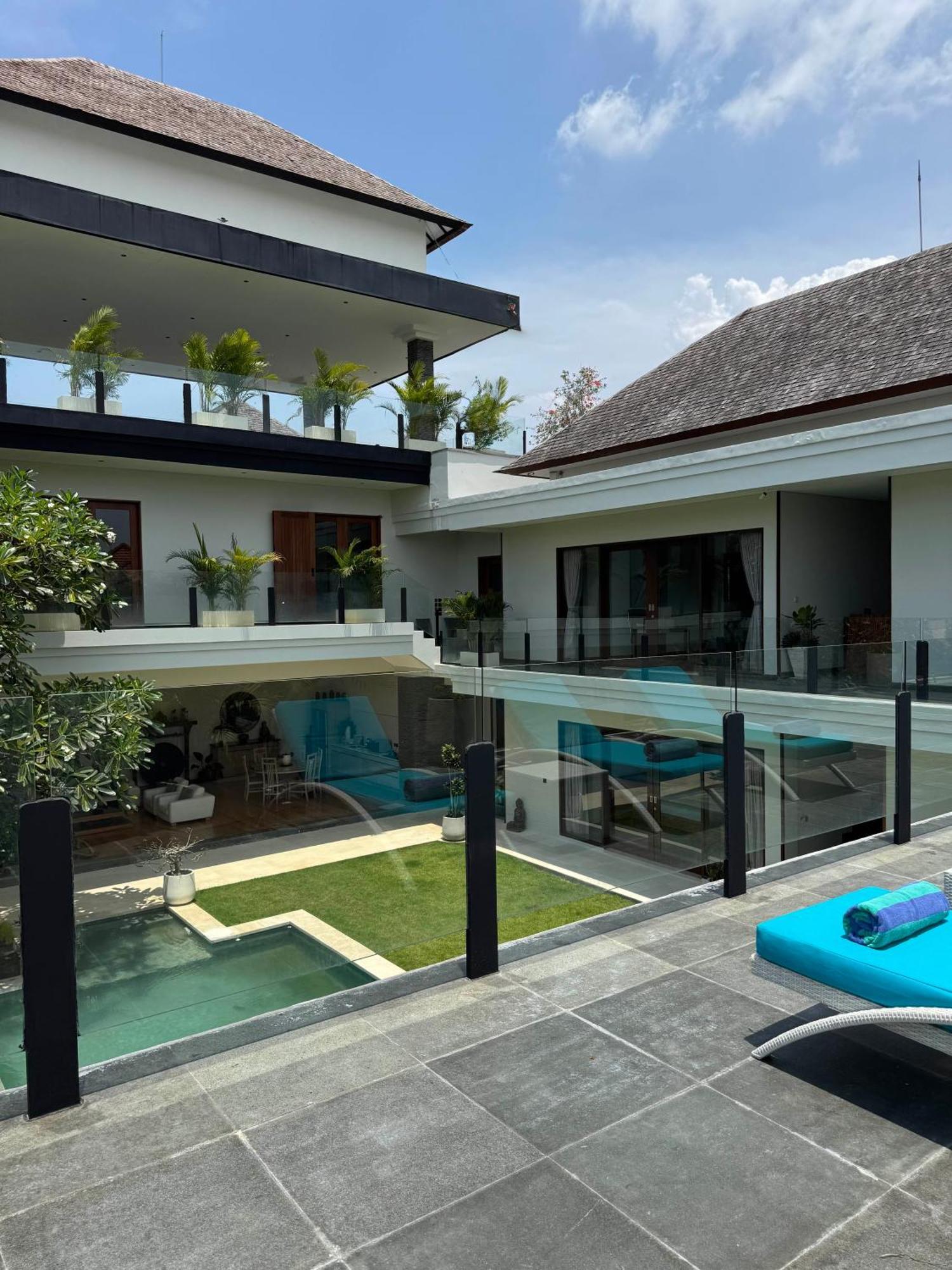 Oshan Villas Bali Hotel