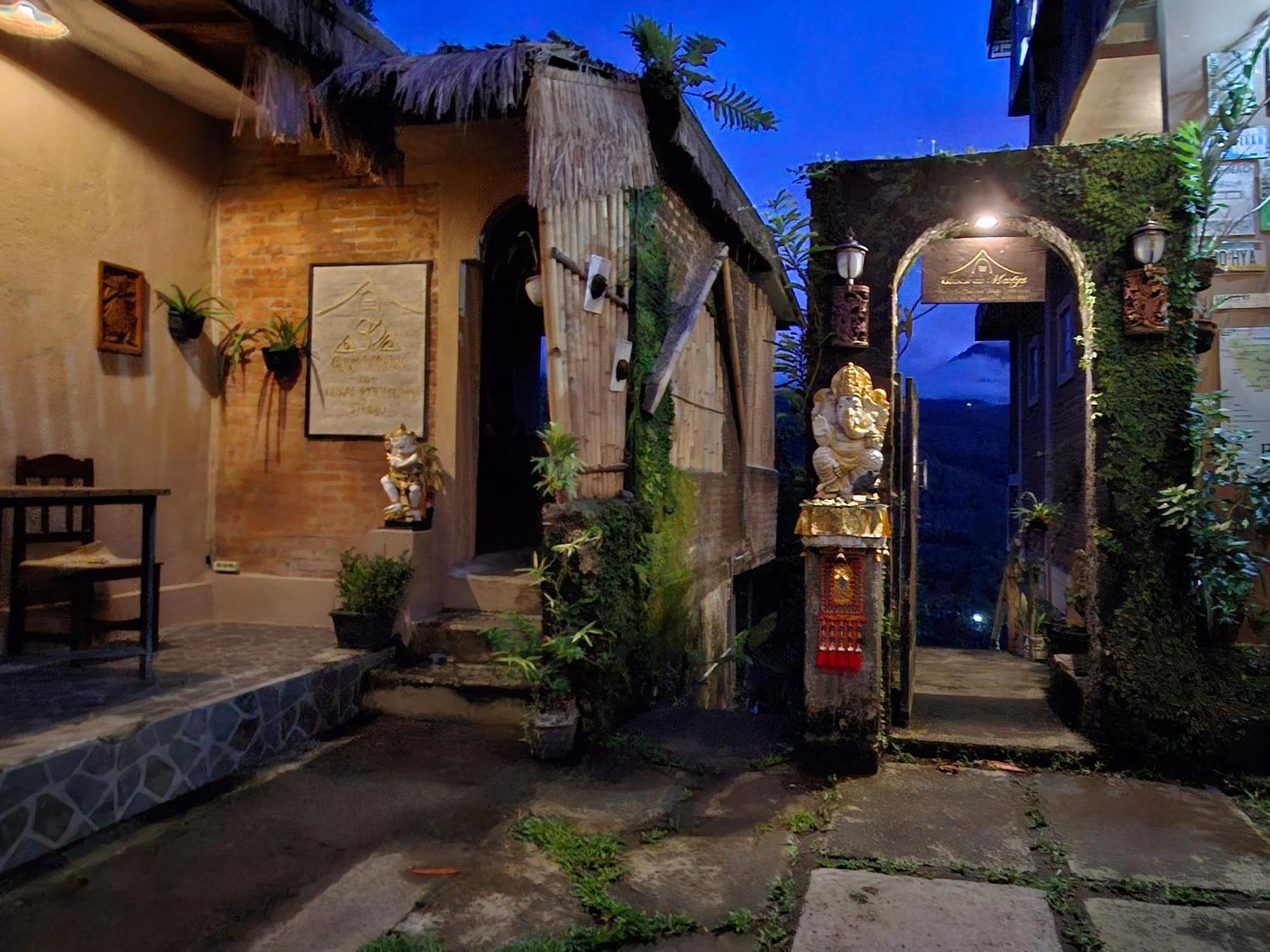Guest house Umah De Madya & Rooftop De Madya Munduk (Bali)