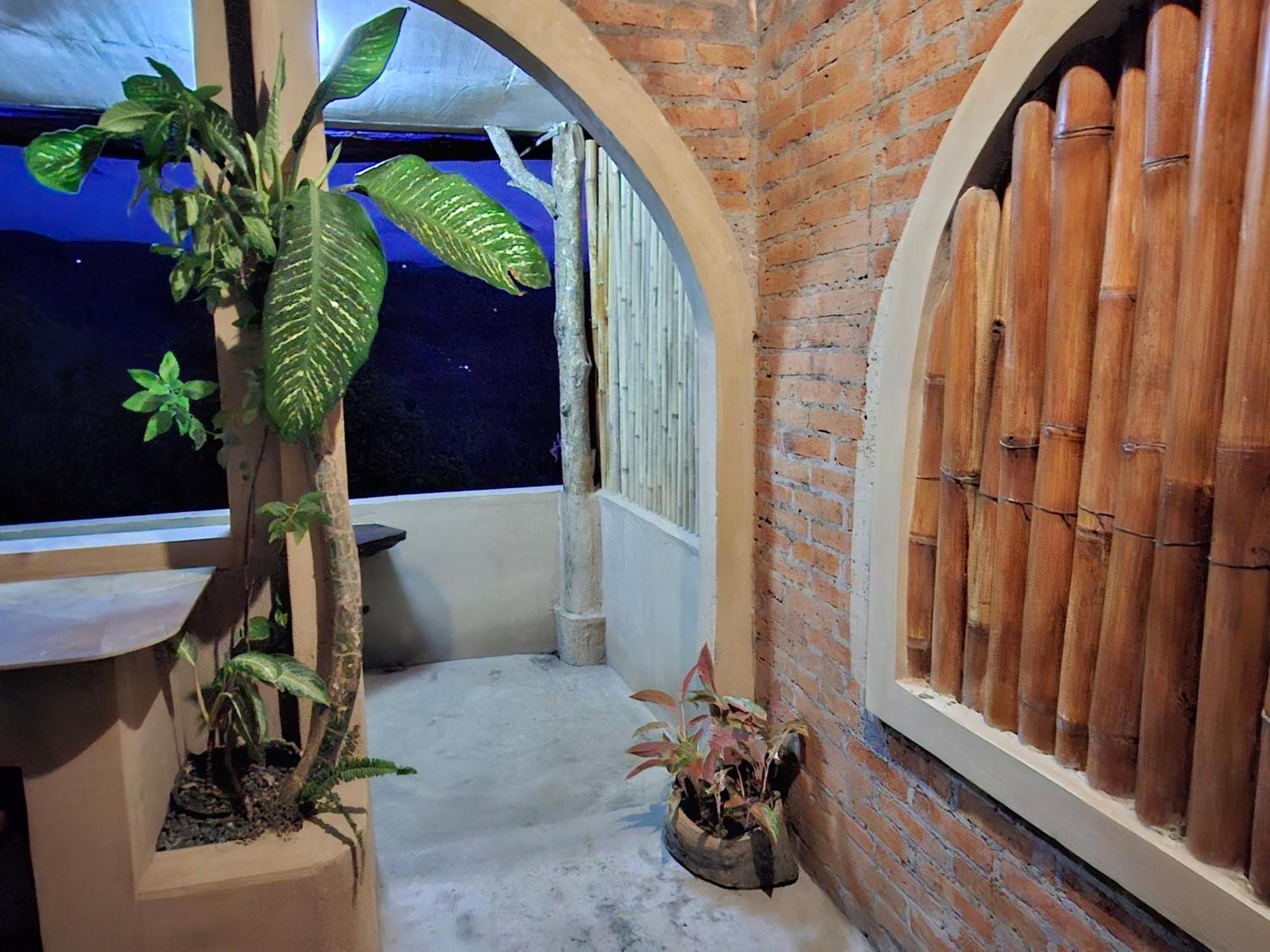 Guest house Umah De Madya & Rooftop De Madya