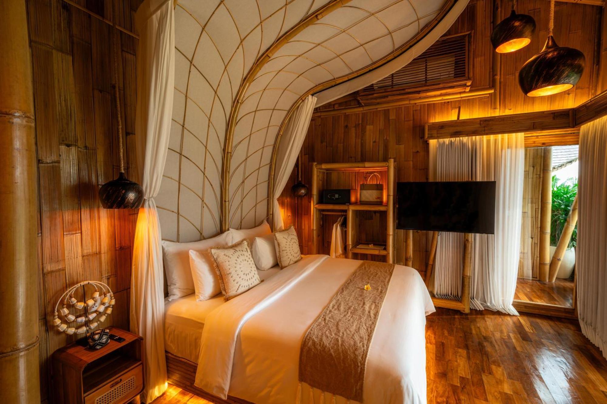 Bambootel Sawah View Villa