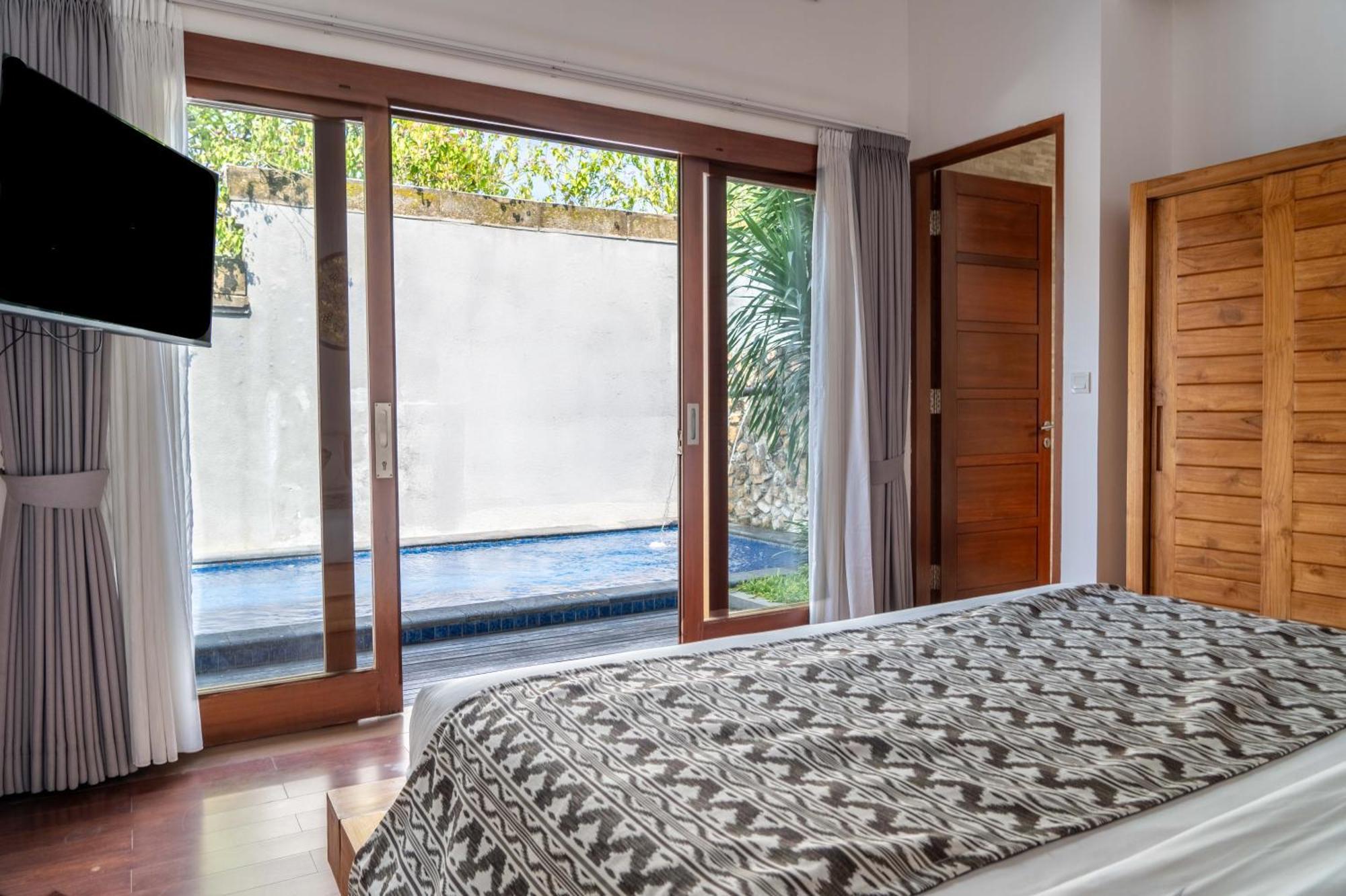 Bali Nyuh Gading Villa *