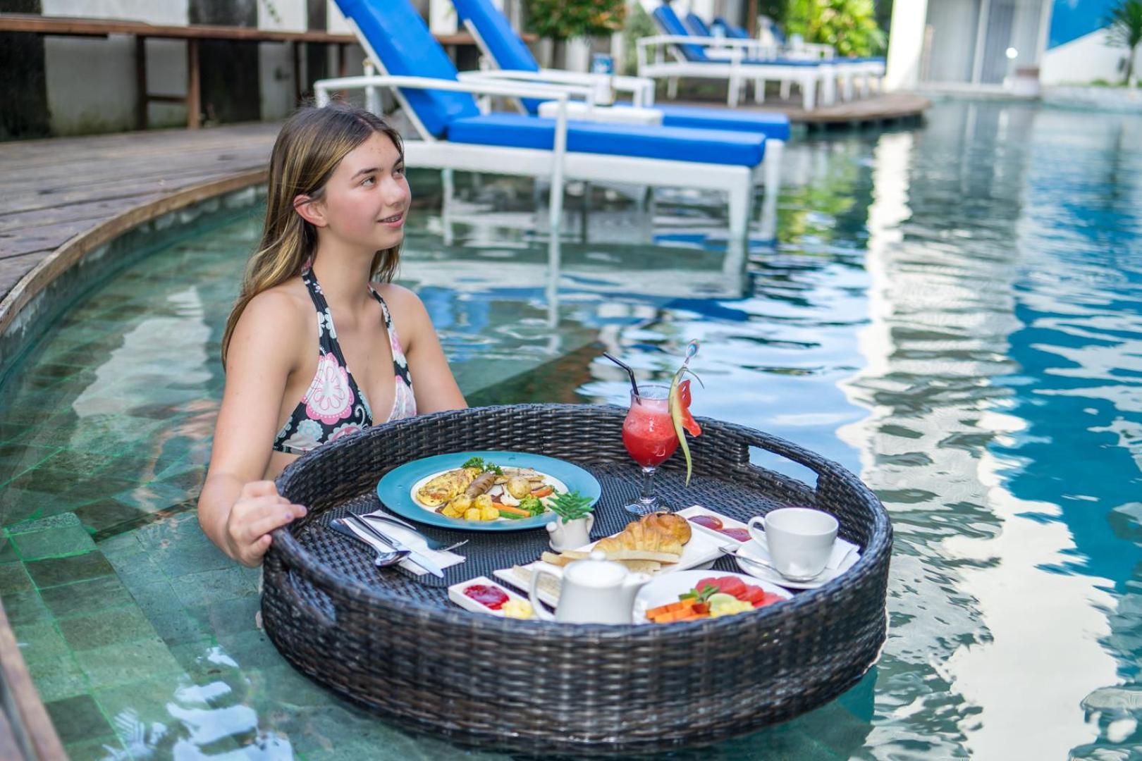 Bliss Surfer By Tritama Hospitality Hotel