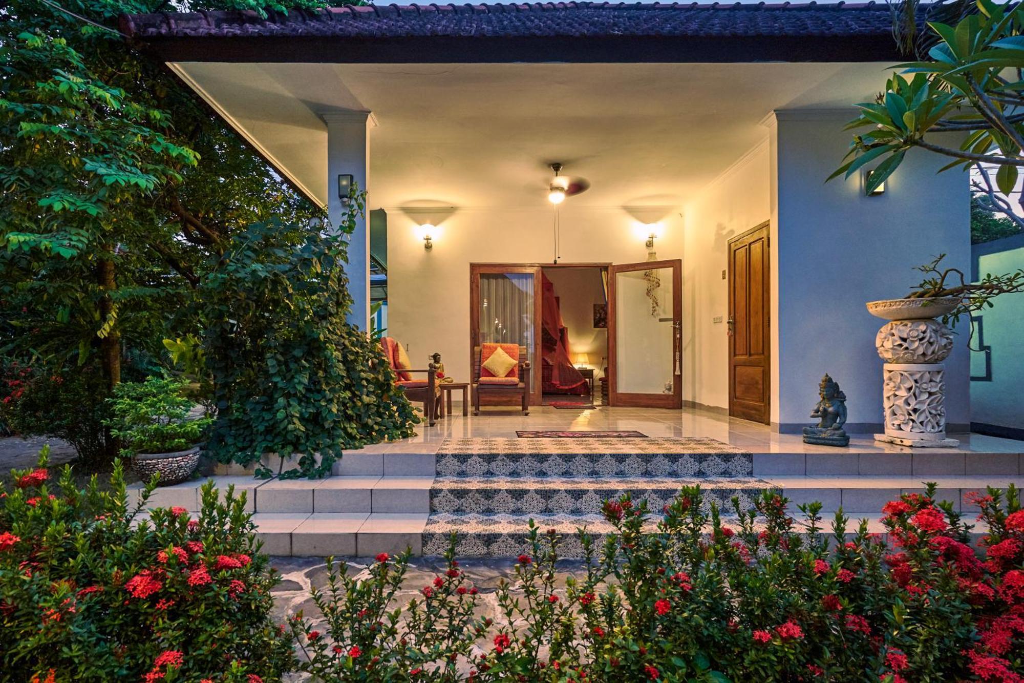 Griya Bali Surga Waterfront Boutique & Guest house Kubutambahan (Bali)