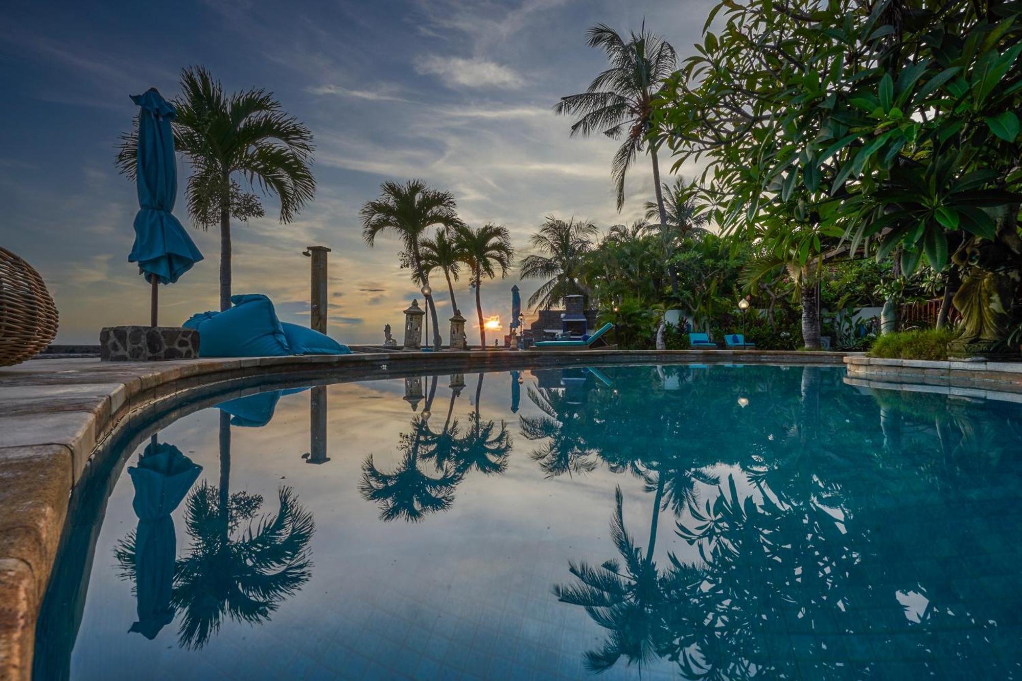 Griya Bali Surga Waterfront Boutique & Guest house Kubutambahan (Bali)