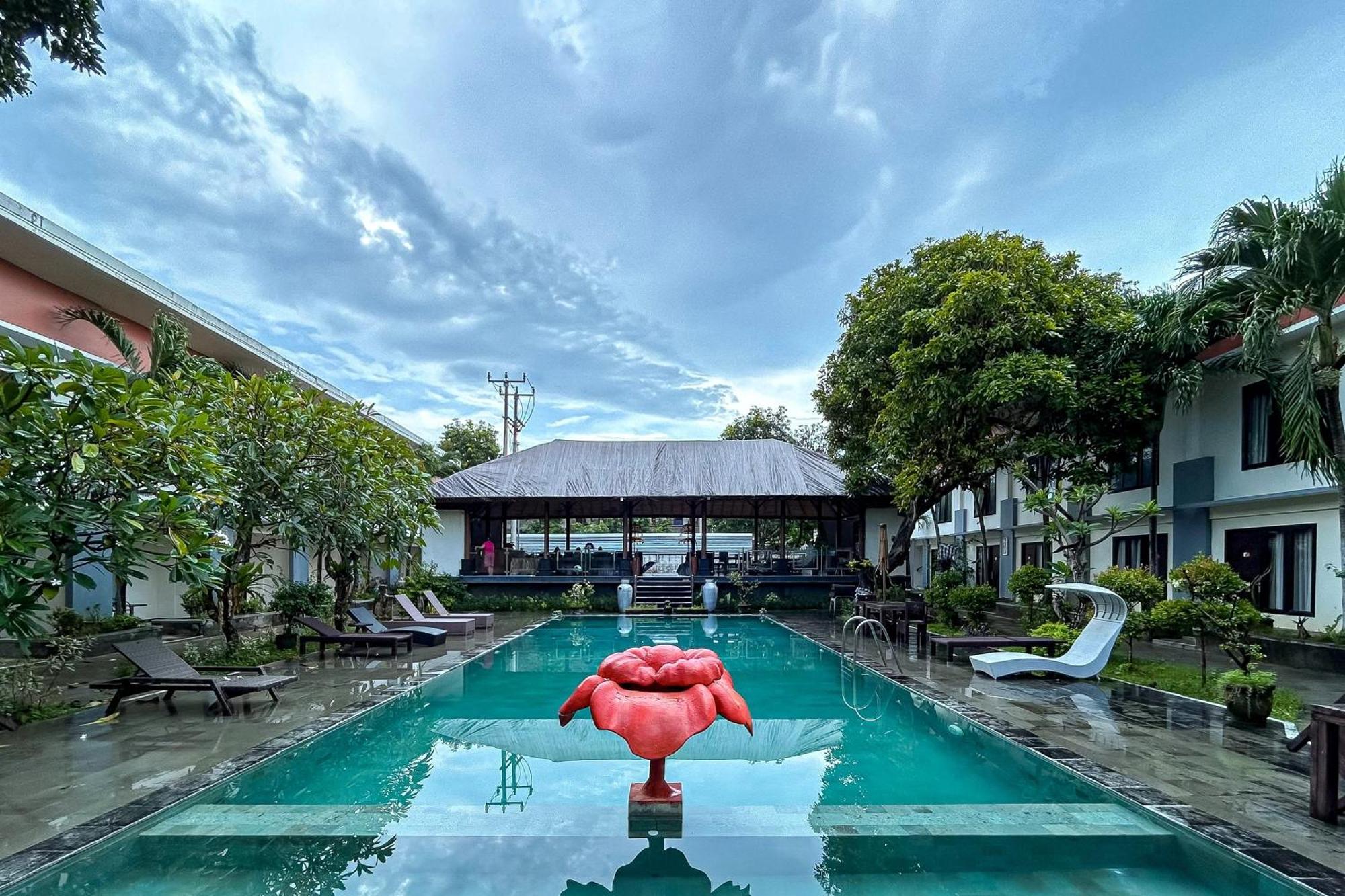 Hotel Ozz Kuta Bali Manage By Ozz Group