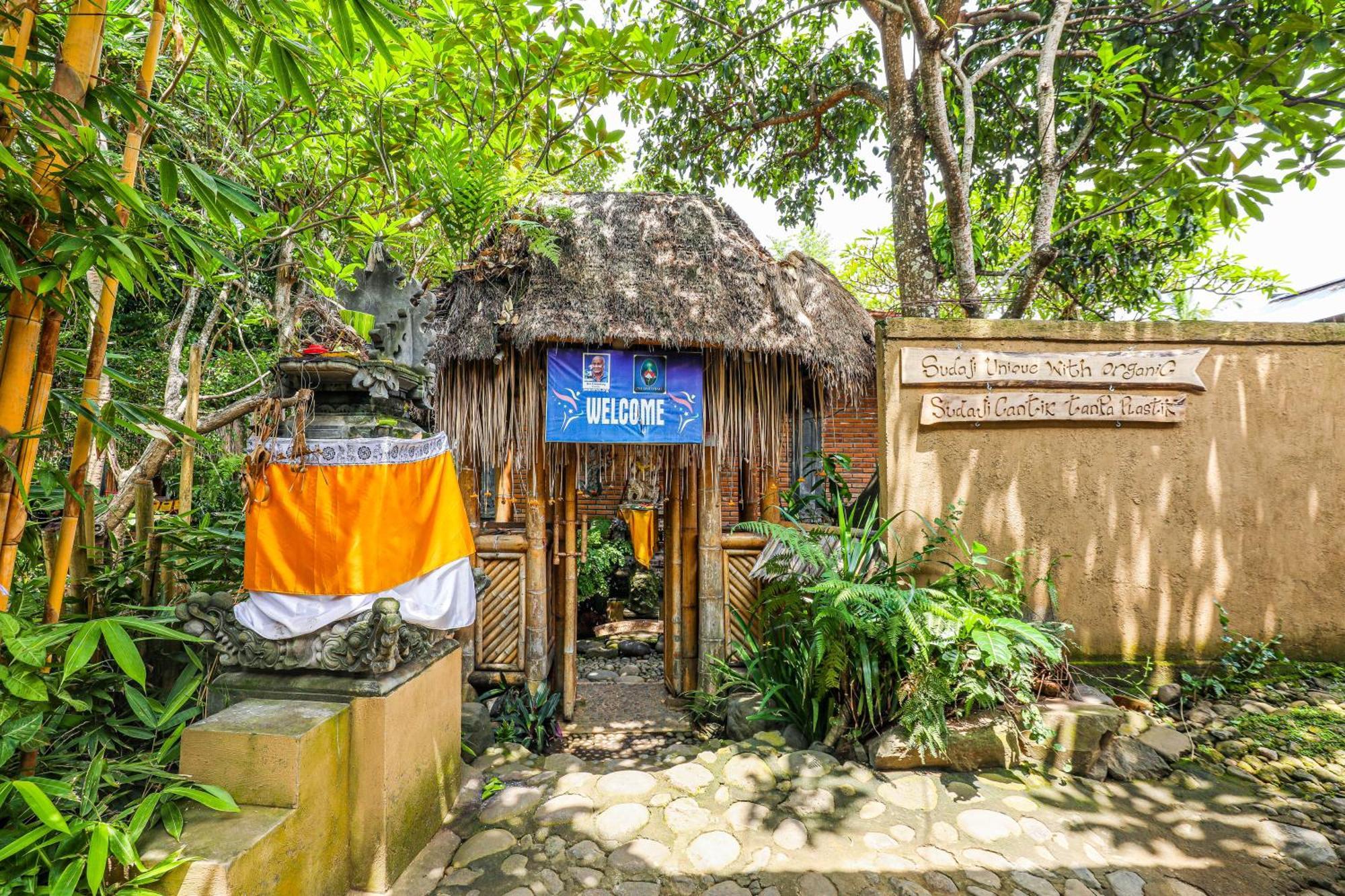 Omunity Bali Guest house 2*