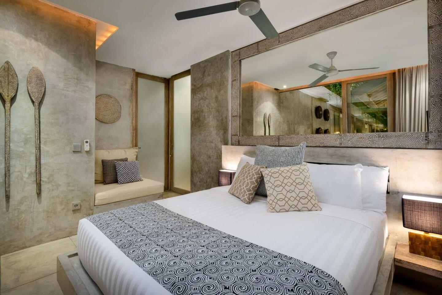 Lavish 5 Bed, Sleeps 10, Butler, Daily Breakfast * Canggu (Bali)