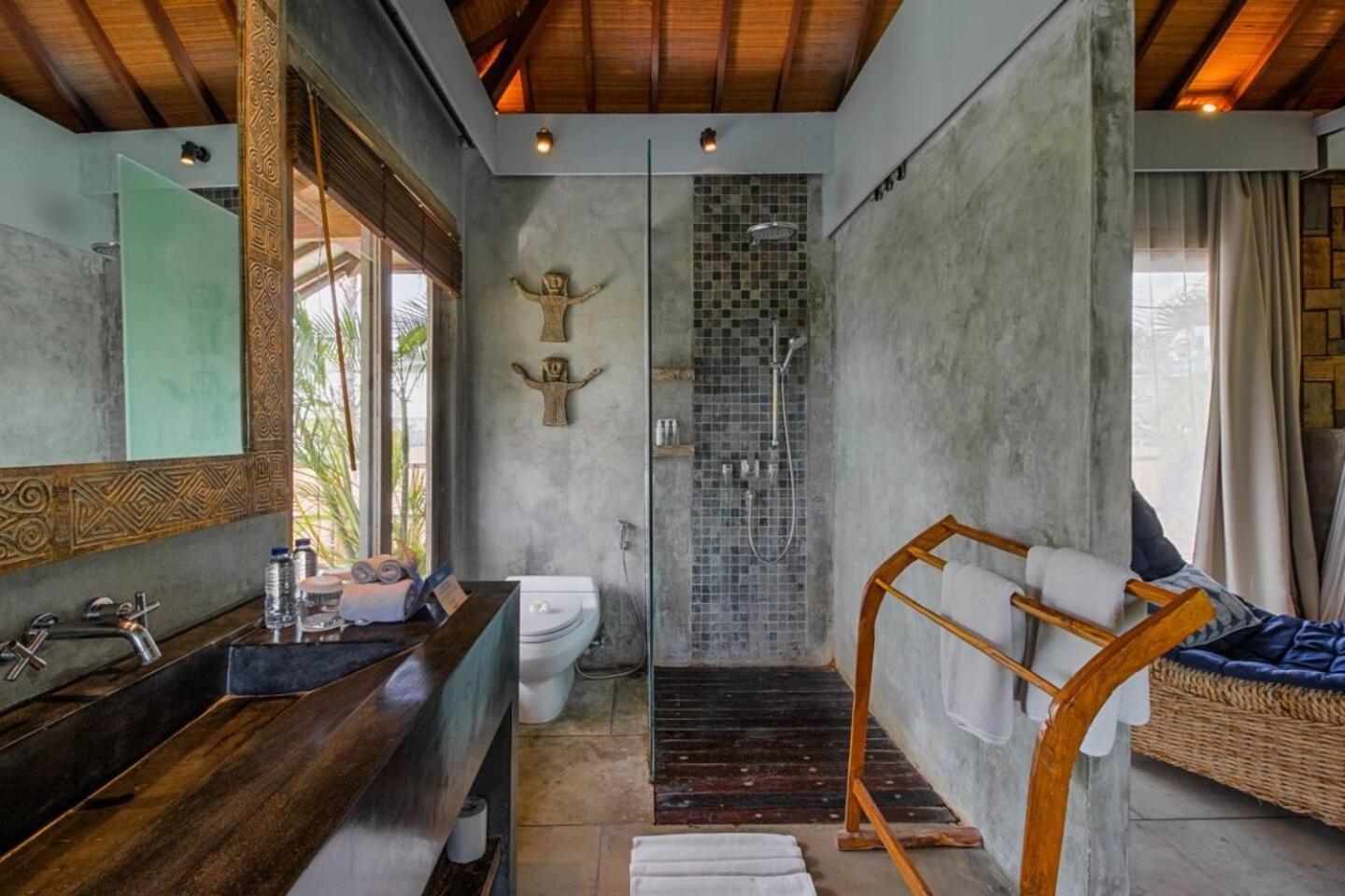 Villa Lavish 5 Bed, Sleeps 10, Butler, Daily Breakfast Canggu (Bali)