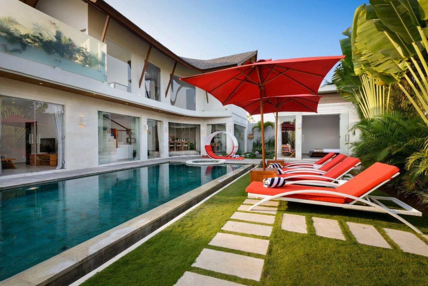 Miro - Luxury, 3 Bed, Villa