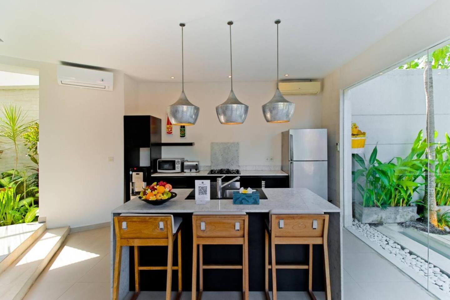 Miro - Luxury, 3 Bed, Villa Seminyak (Bali)