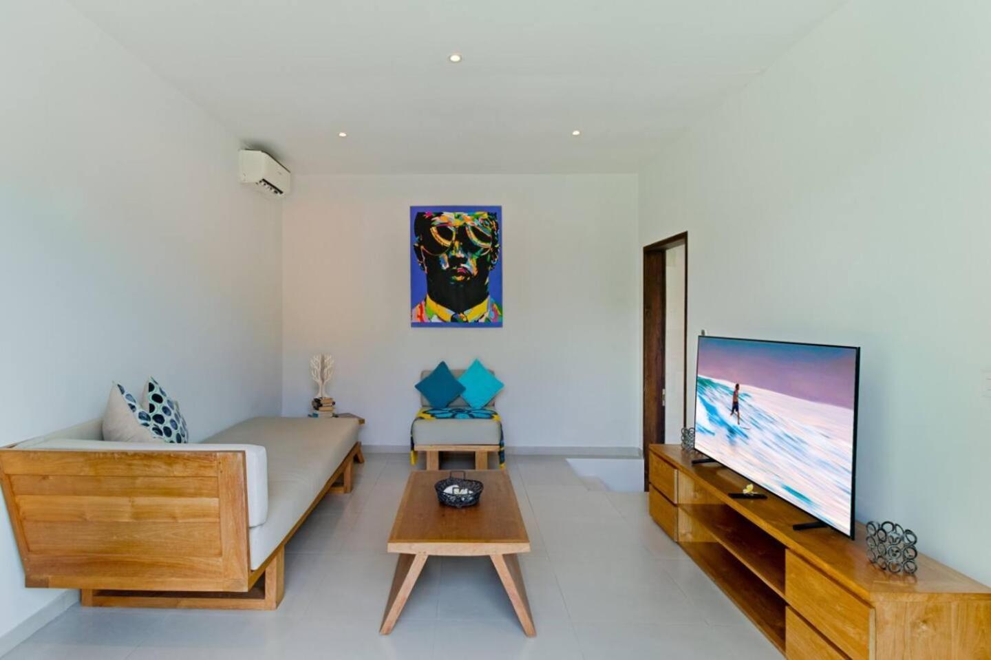 Miro - Luxury, 3 Bed, Villa *
