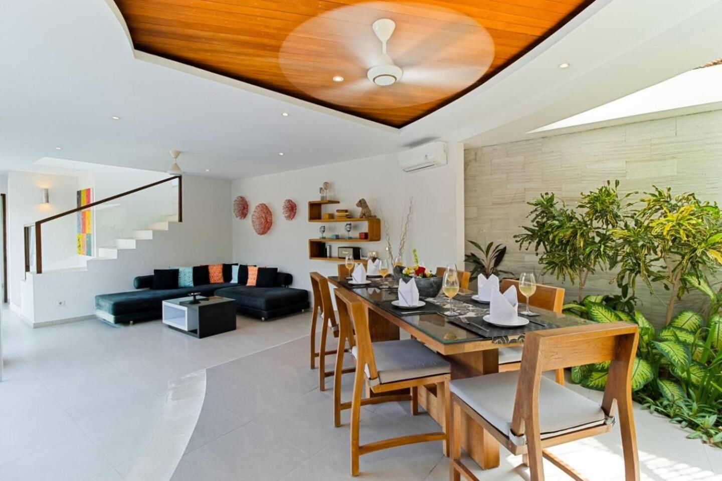 Miro - Luxury, 3 Bed, Seminyak (Bali)