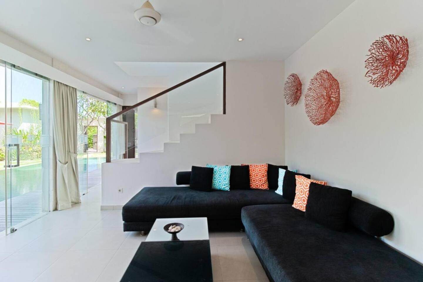 Miro - Luxury, 3 Bed, Seminyak (Bali)