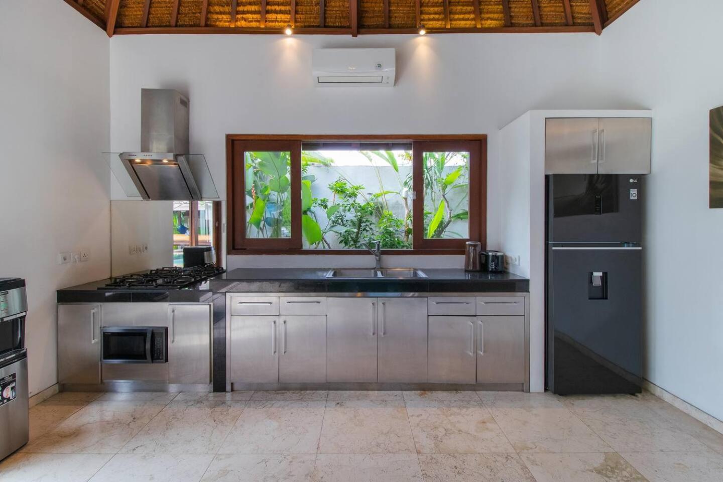 Bon Bon, 100m From Beach, Ideal For Families *