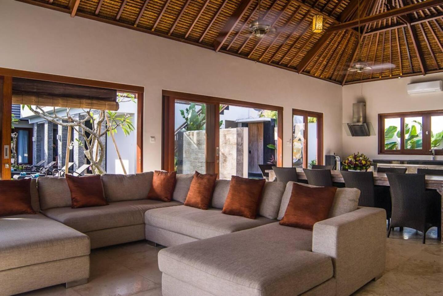 Bon Bon, 100m From Beach, Ideal For Families Villa *