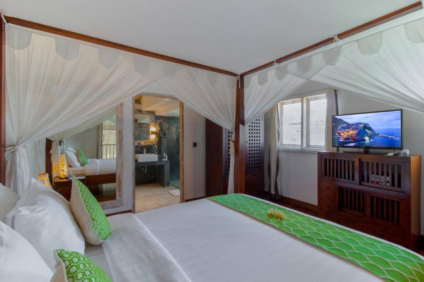 Villa Rama Sita - 100m From Eat Street, 3br