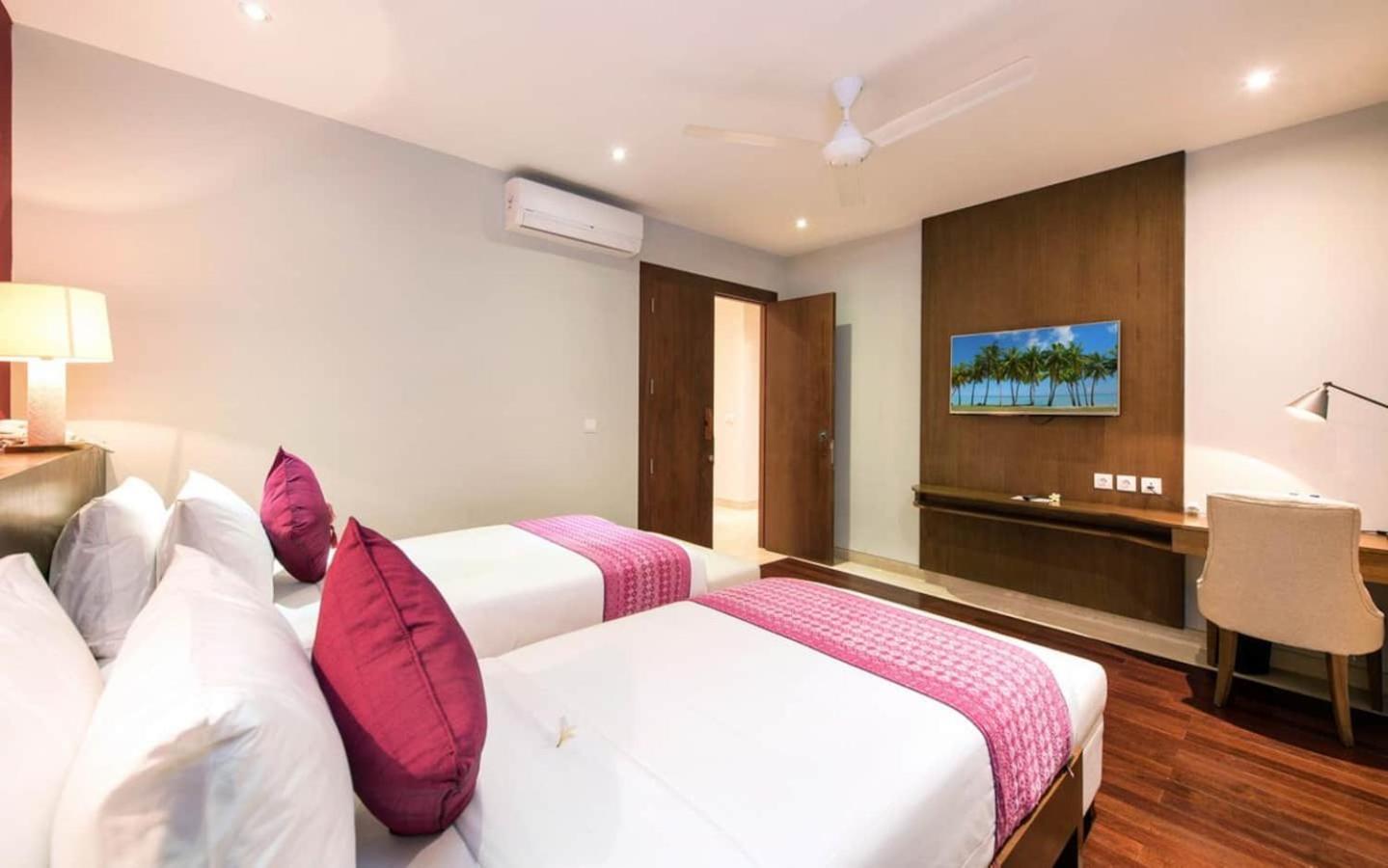 Karang Saujana Estate Hotel Uluwatu (Bali)