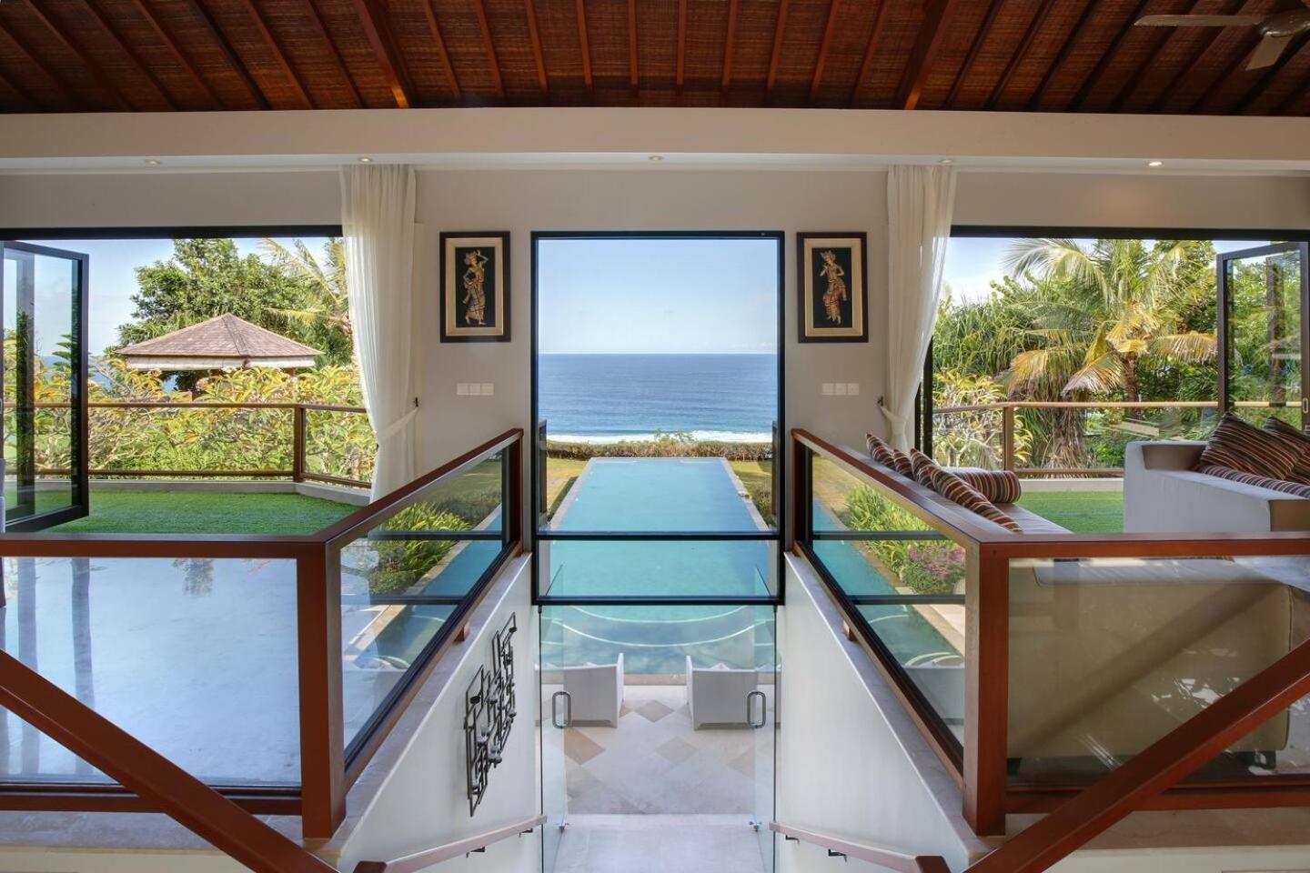 Karang Saujana Estate 4* Uluwatu (Bali)