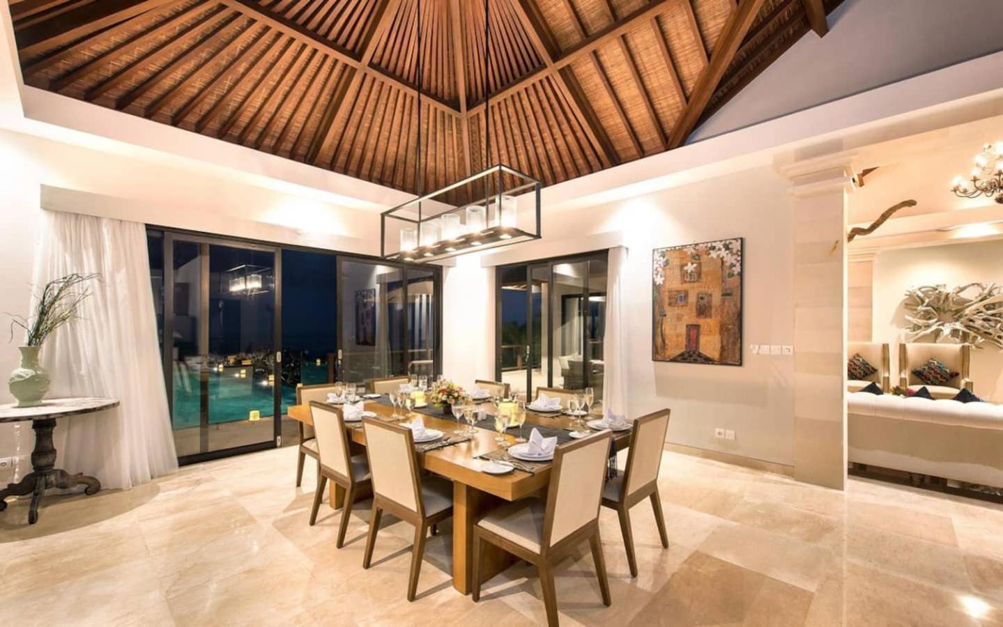 Karang Saujana Estate Hotel Uluwatu (Bali)