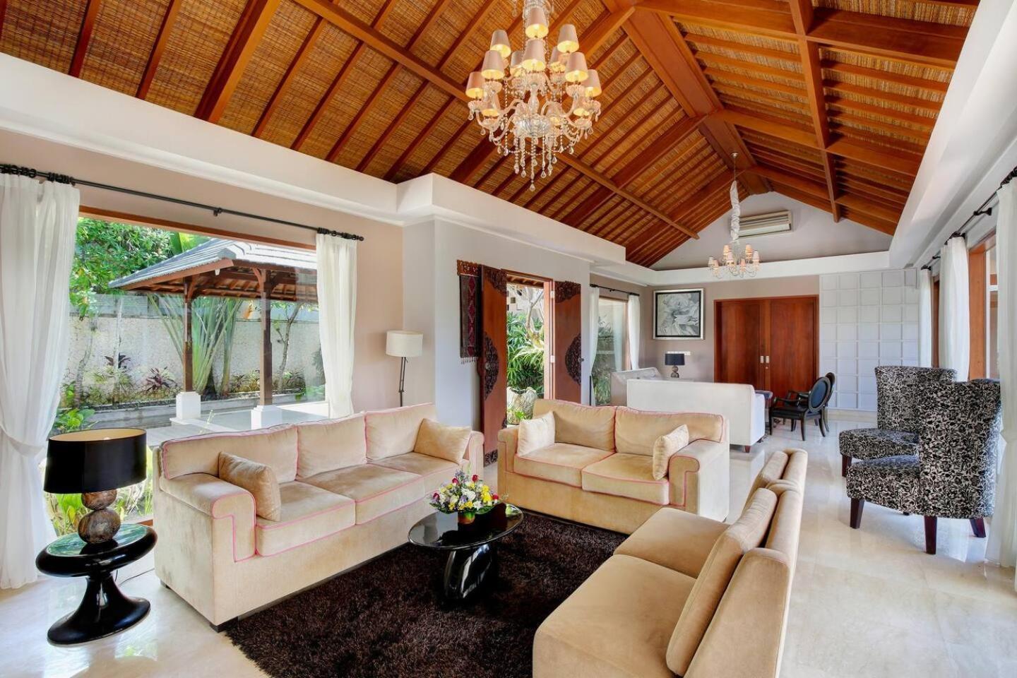 Karang Saujana Estate Hotel
