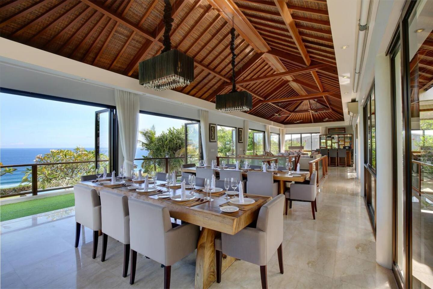 Karang Saujana Estate 4* Uluwatu (Bali)
