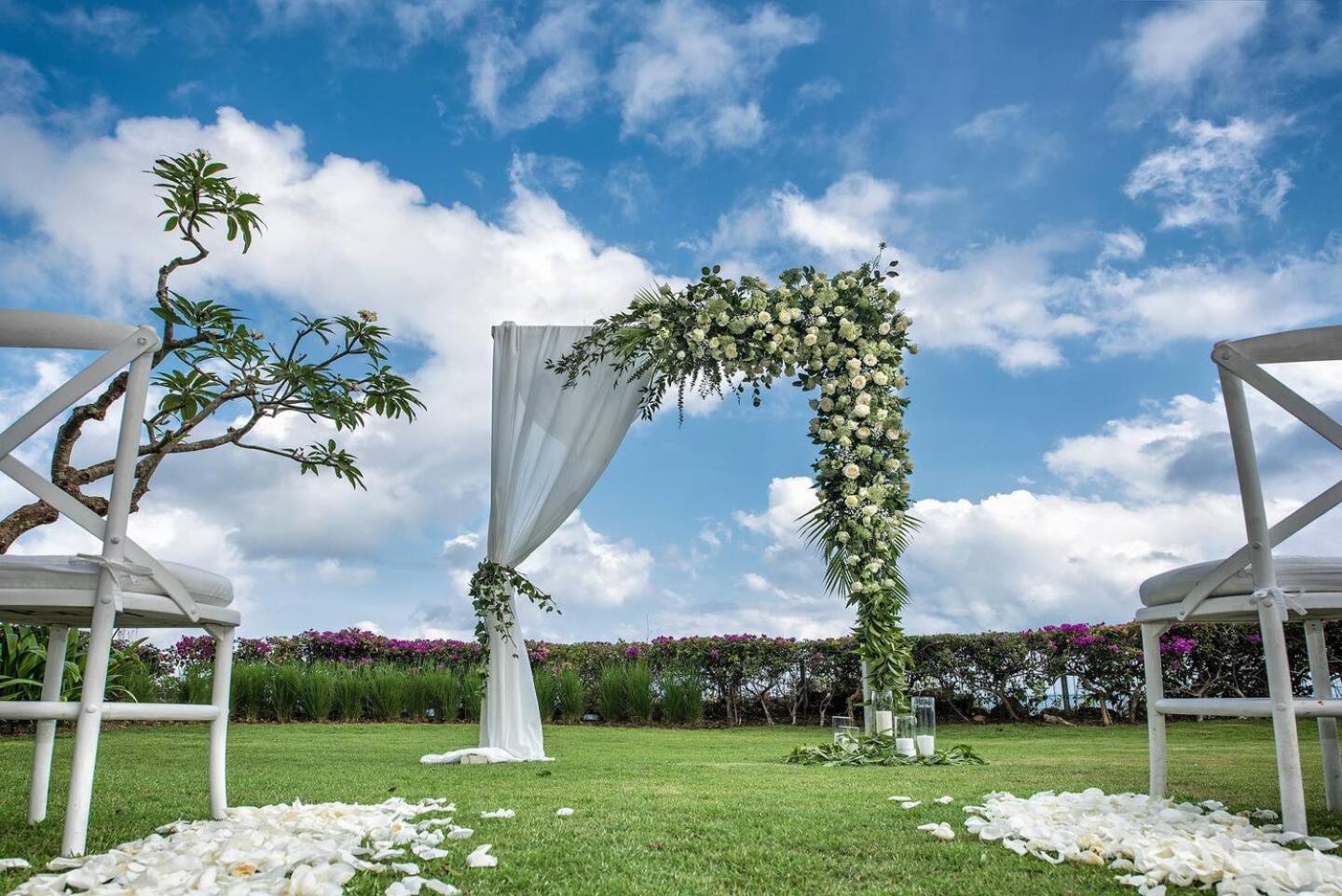 Karang Saujana Estate 4*