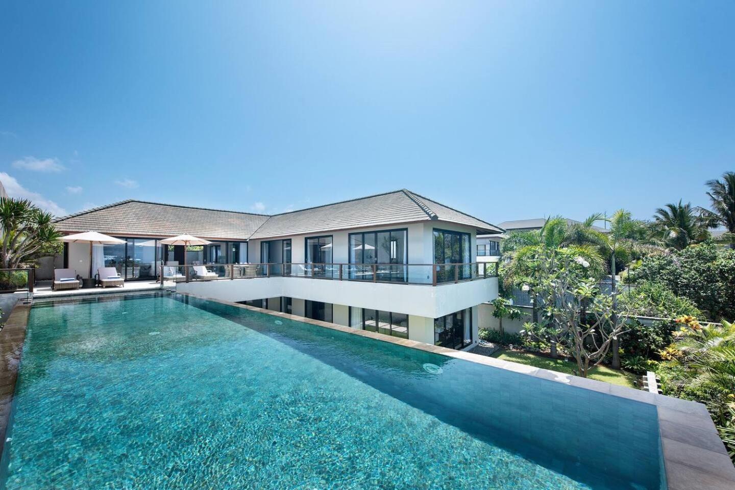 Hotel Karang Saujana Estate 4*