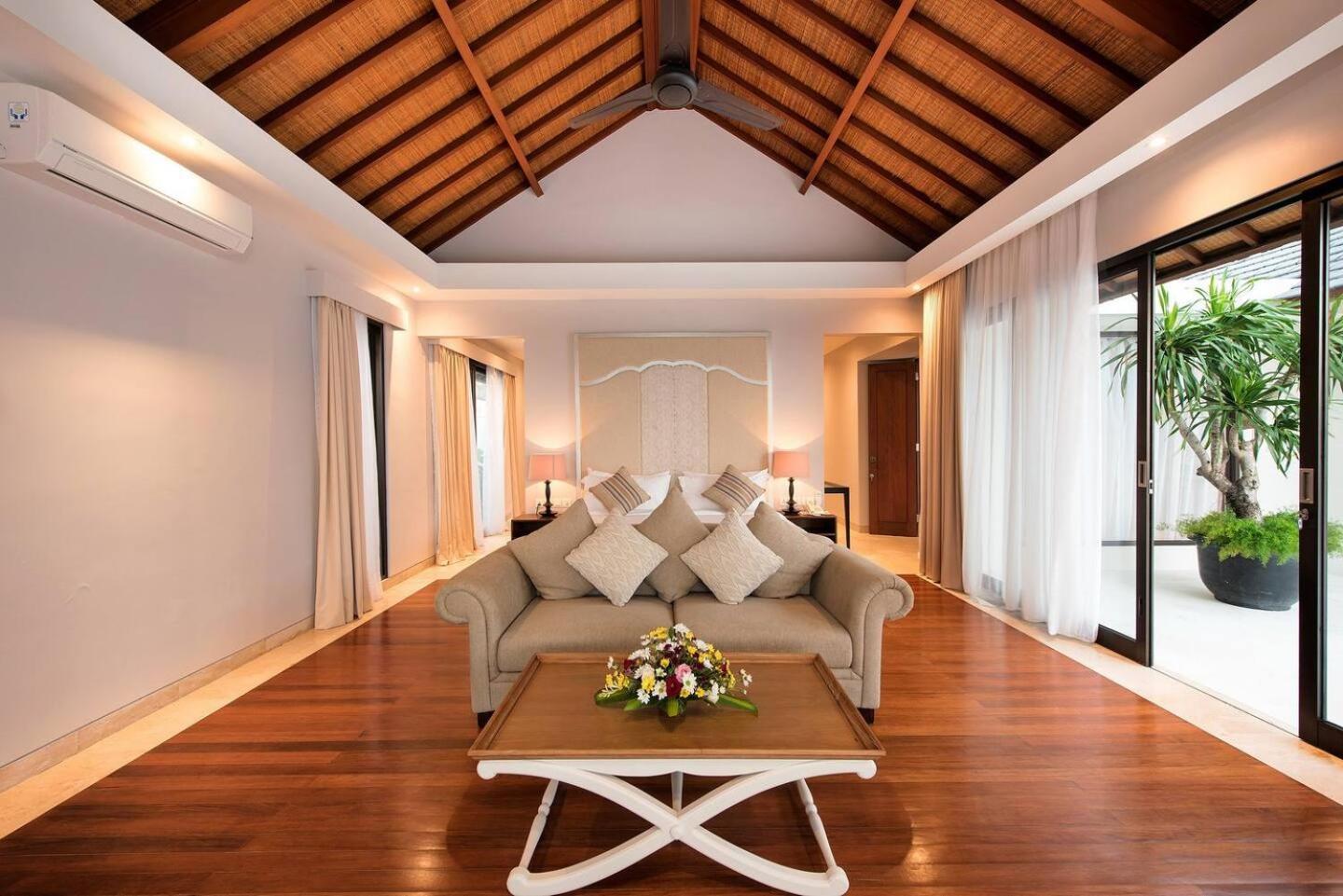 Karang Saujana Estate Hotel