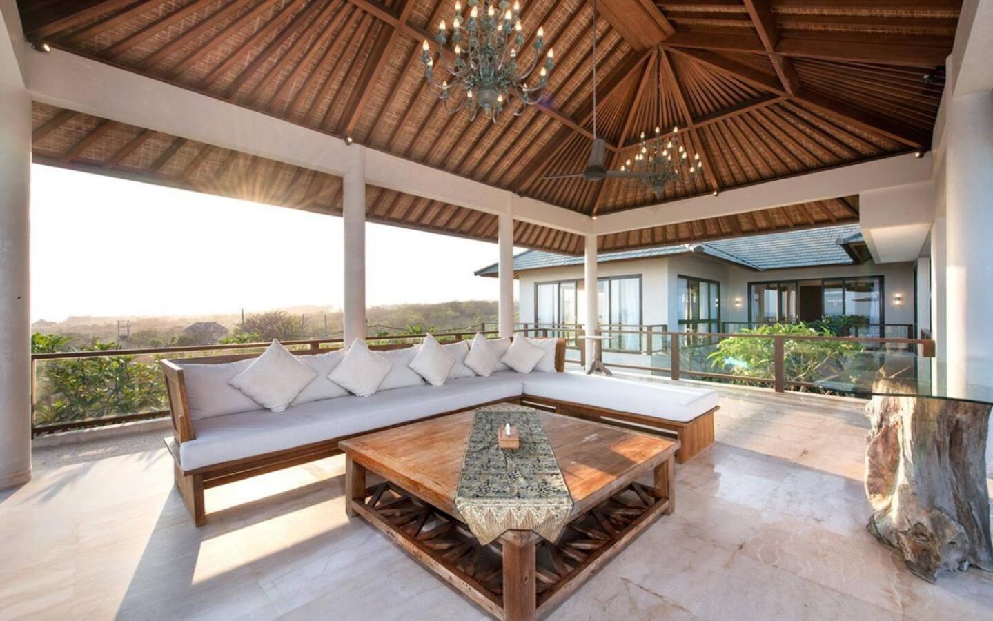 Hotel Karang Saujana Estate Uluwatu (Bali)