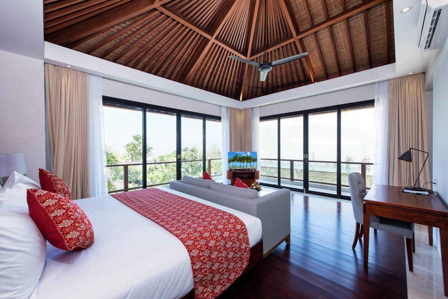 Karang Saujana Estate 4* Uluwatu (Bali)