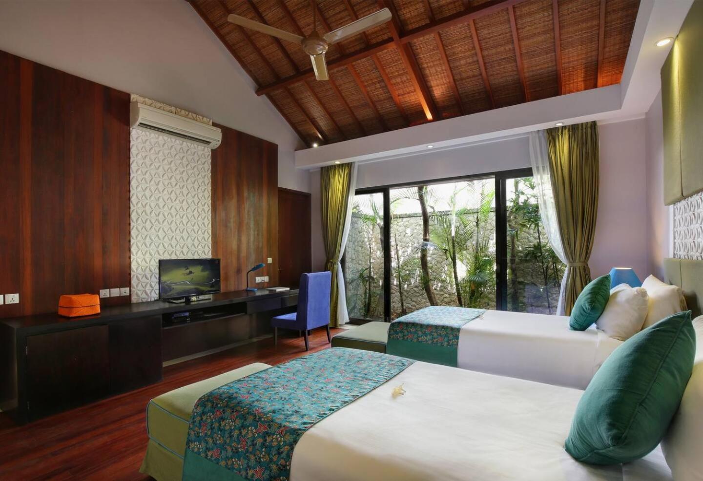 Hotel Karang Saujana Estate 4*