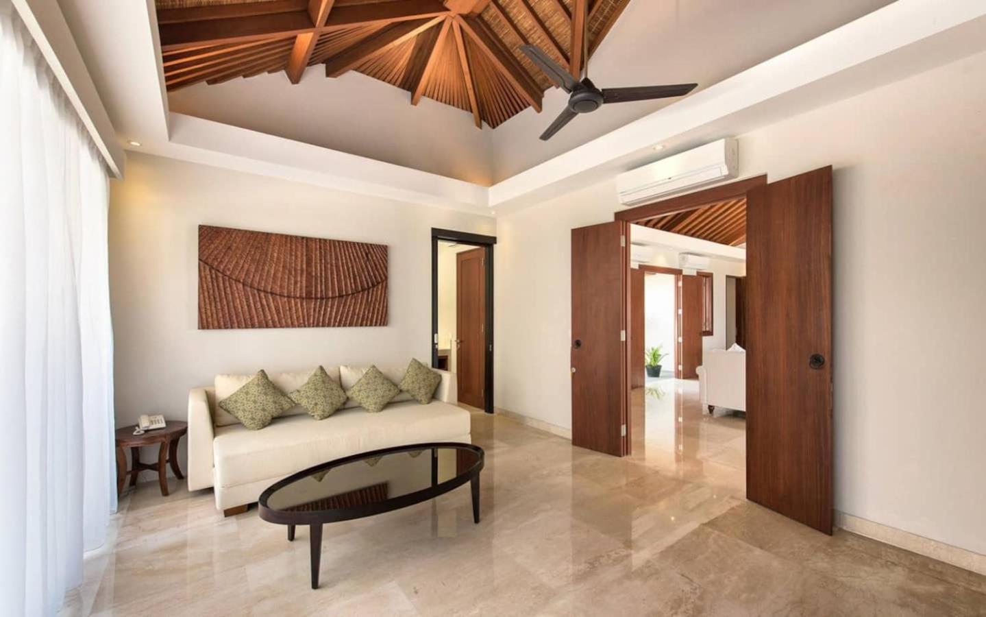 Karang Saujana Estate 4*