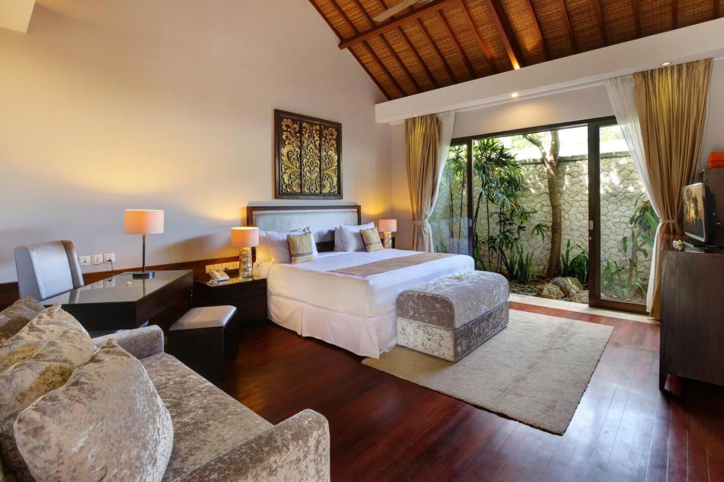 Karang Saujana Estate 4* Uluwatu (Bali)