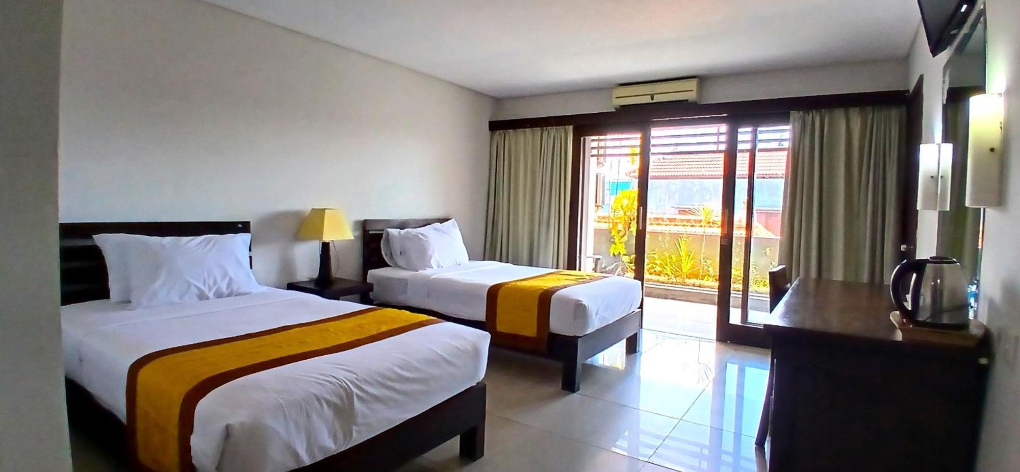 Hotel Nirmala & Convention Centre 2*
