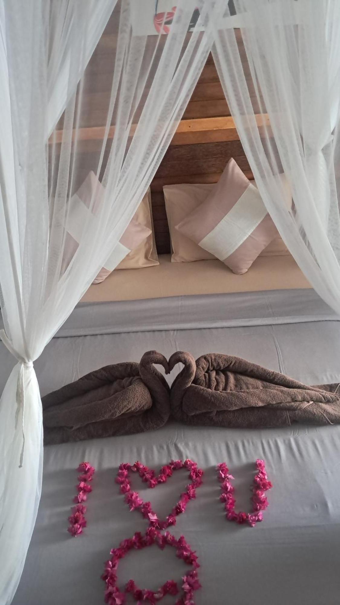 Eco-tourist Dreamstay Treehouse * Tanglad
