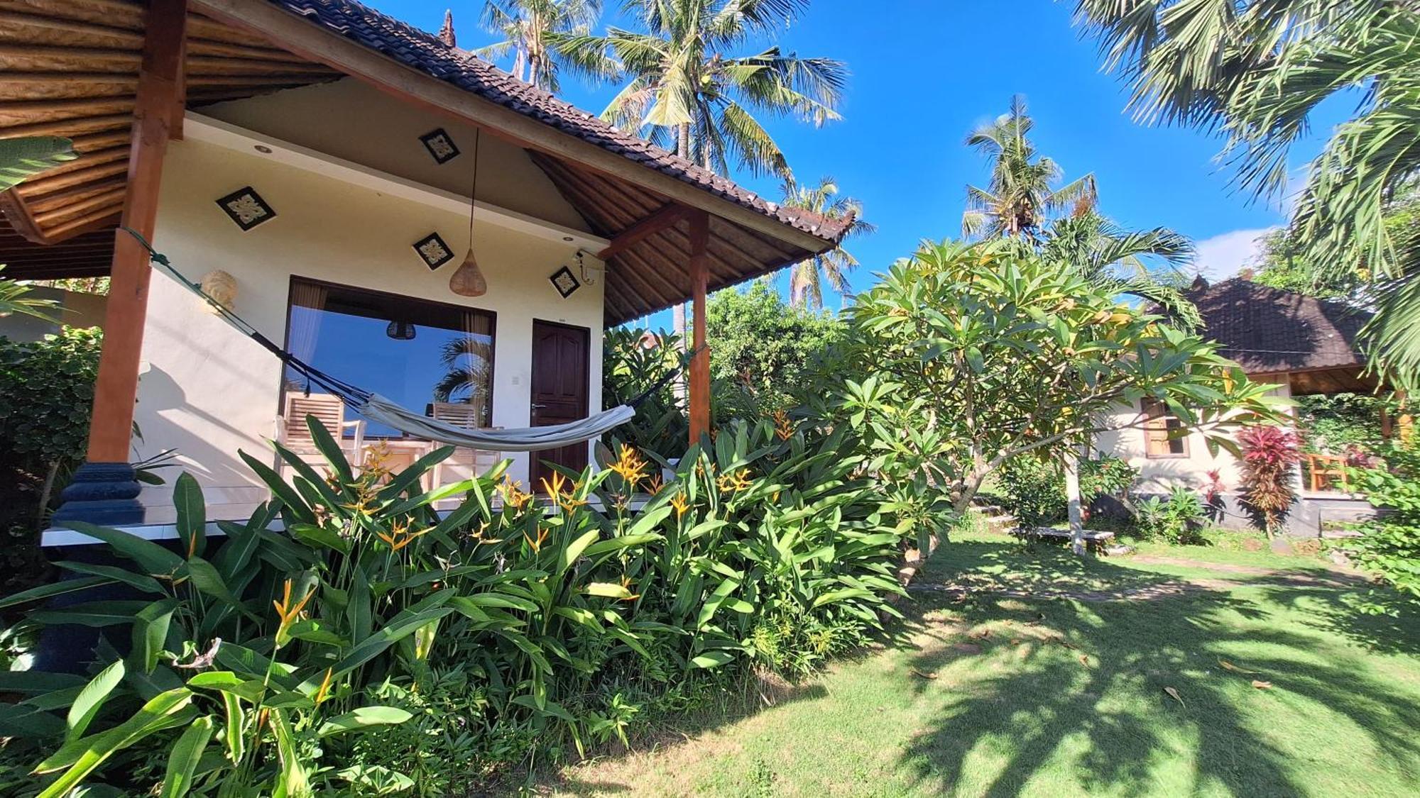 Frangipani & Restaurant Guest house 2*