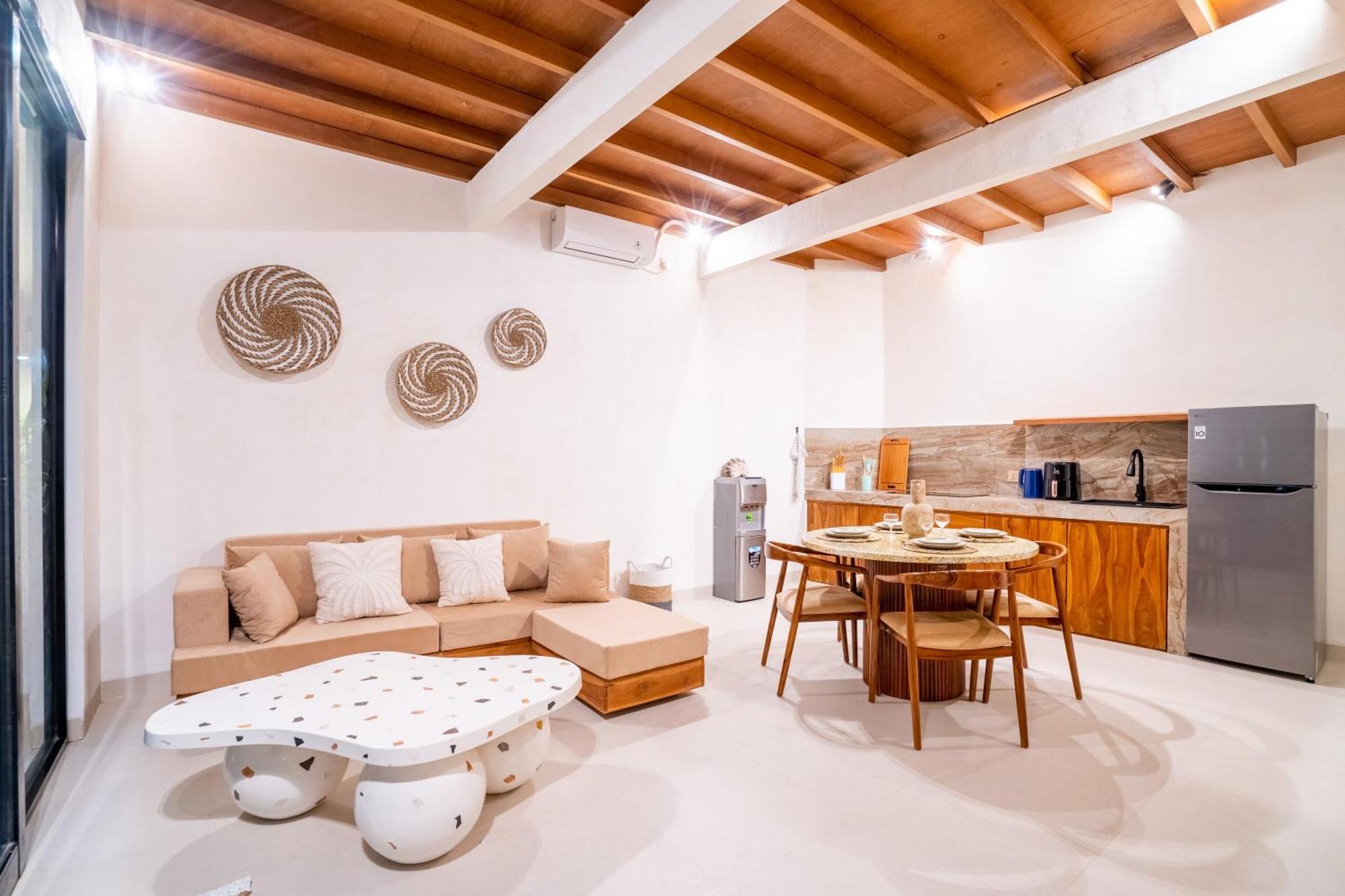 Villa Moma Complex *