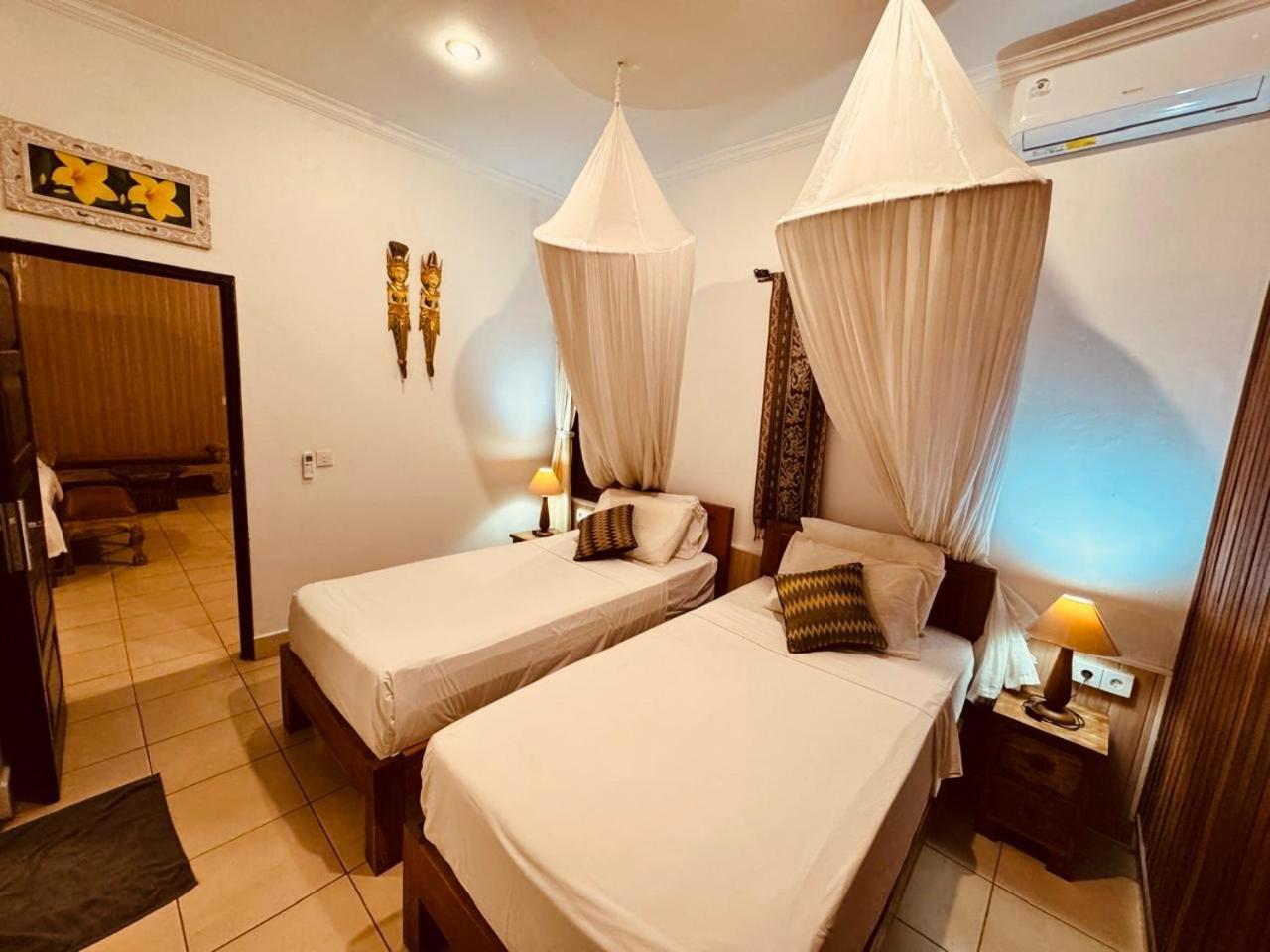 Uma Agung Guest house 3*