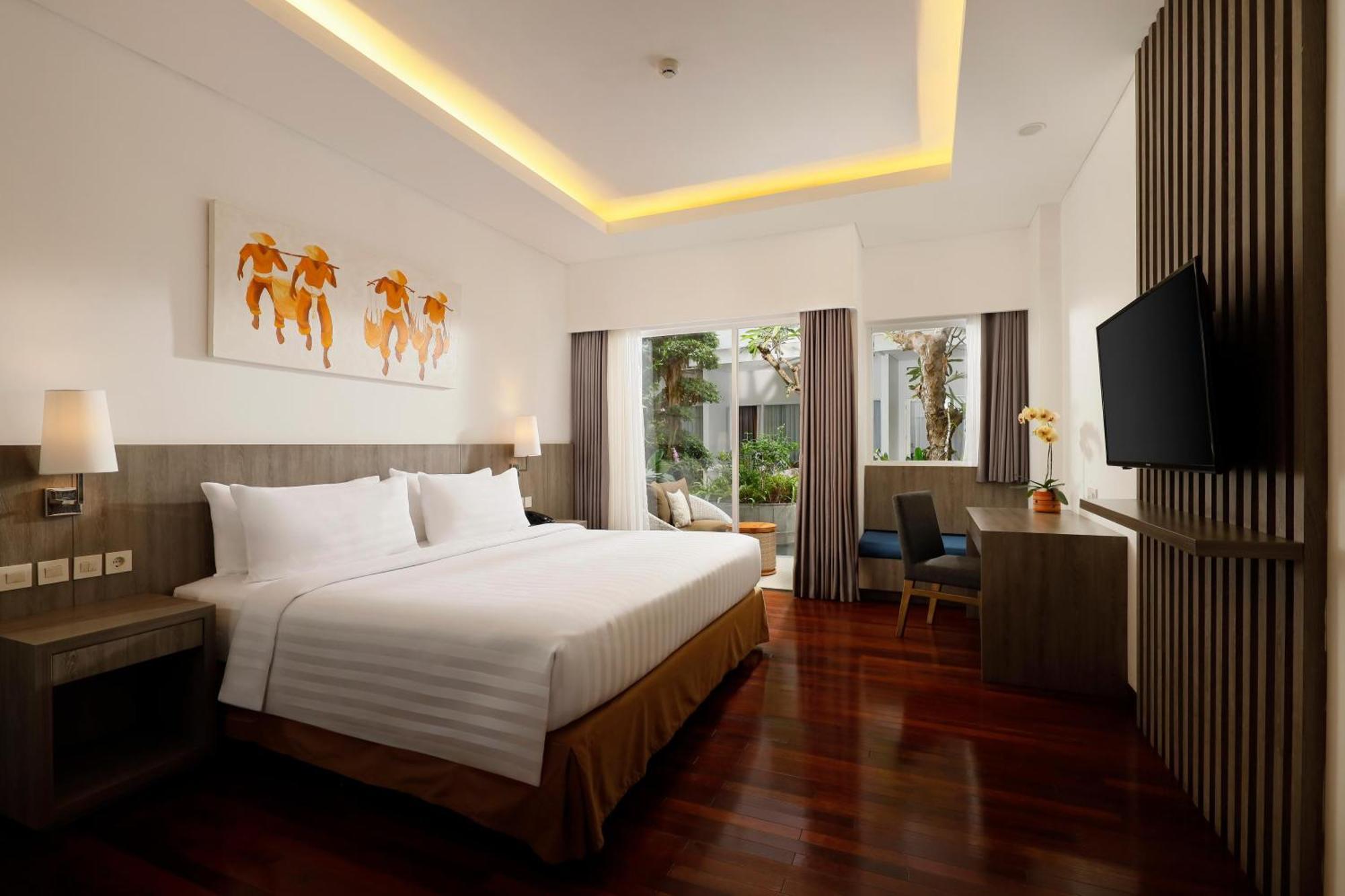Hotel Aston Canggu 4*