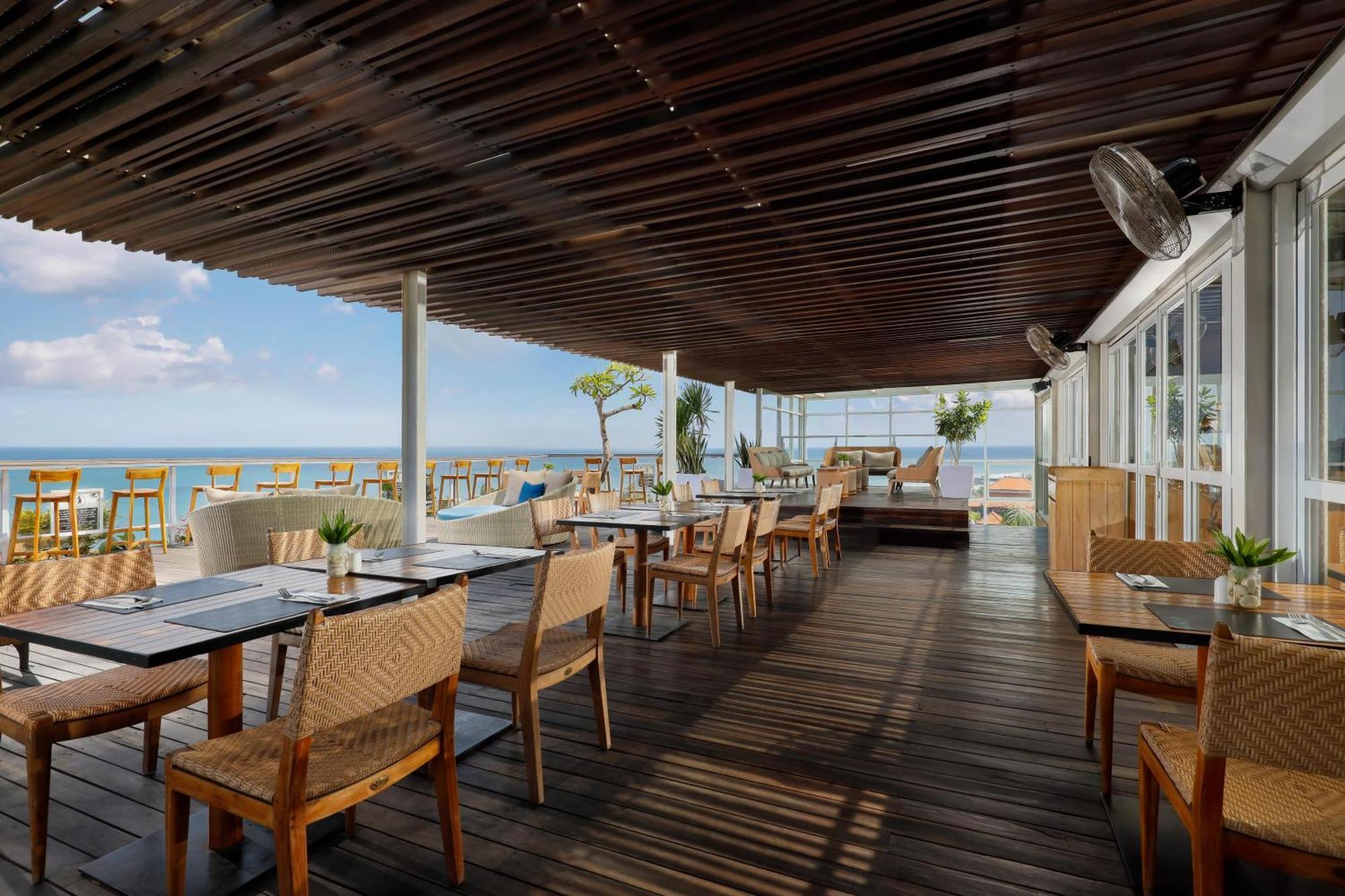 Aston Canggu 4*