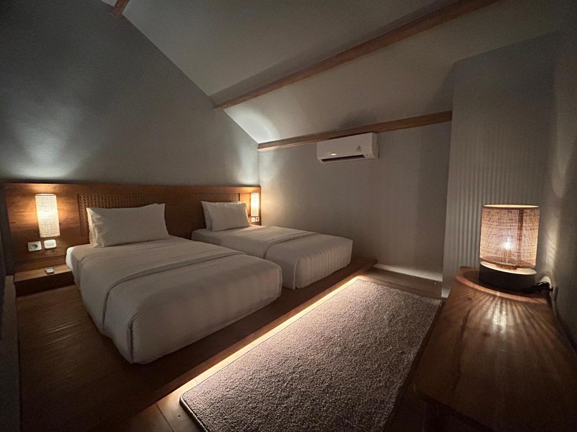 Umadewi Surf & Retreat Hotel 4*