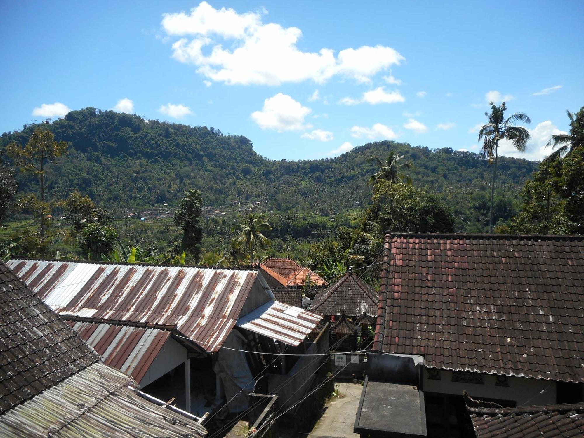Dika Homestay *
