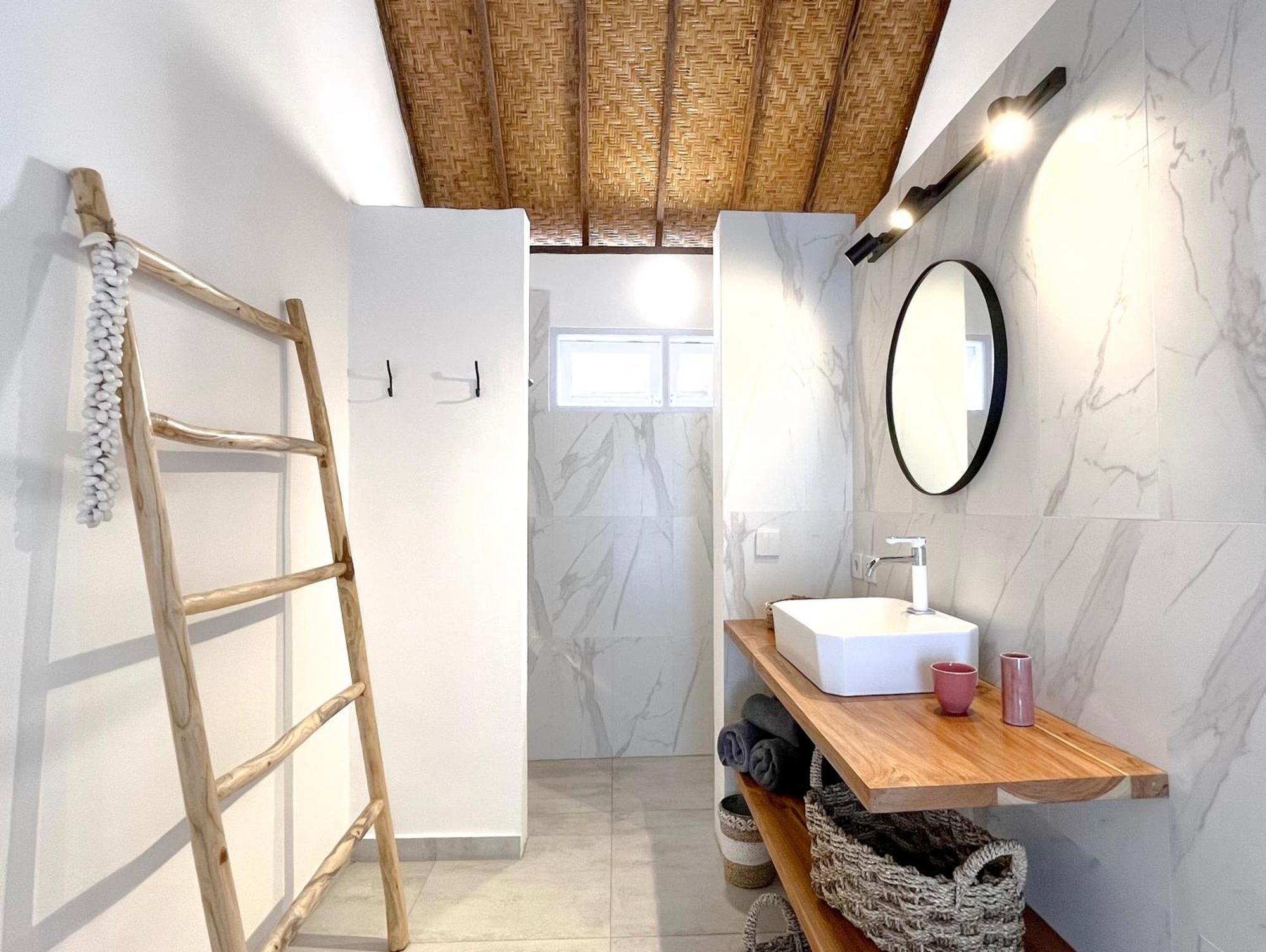 Villa Mimi - Cozy Private 2br In Mertanadi With Private Pool